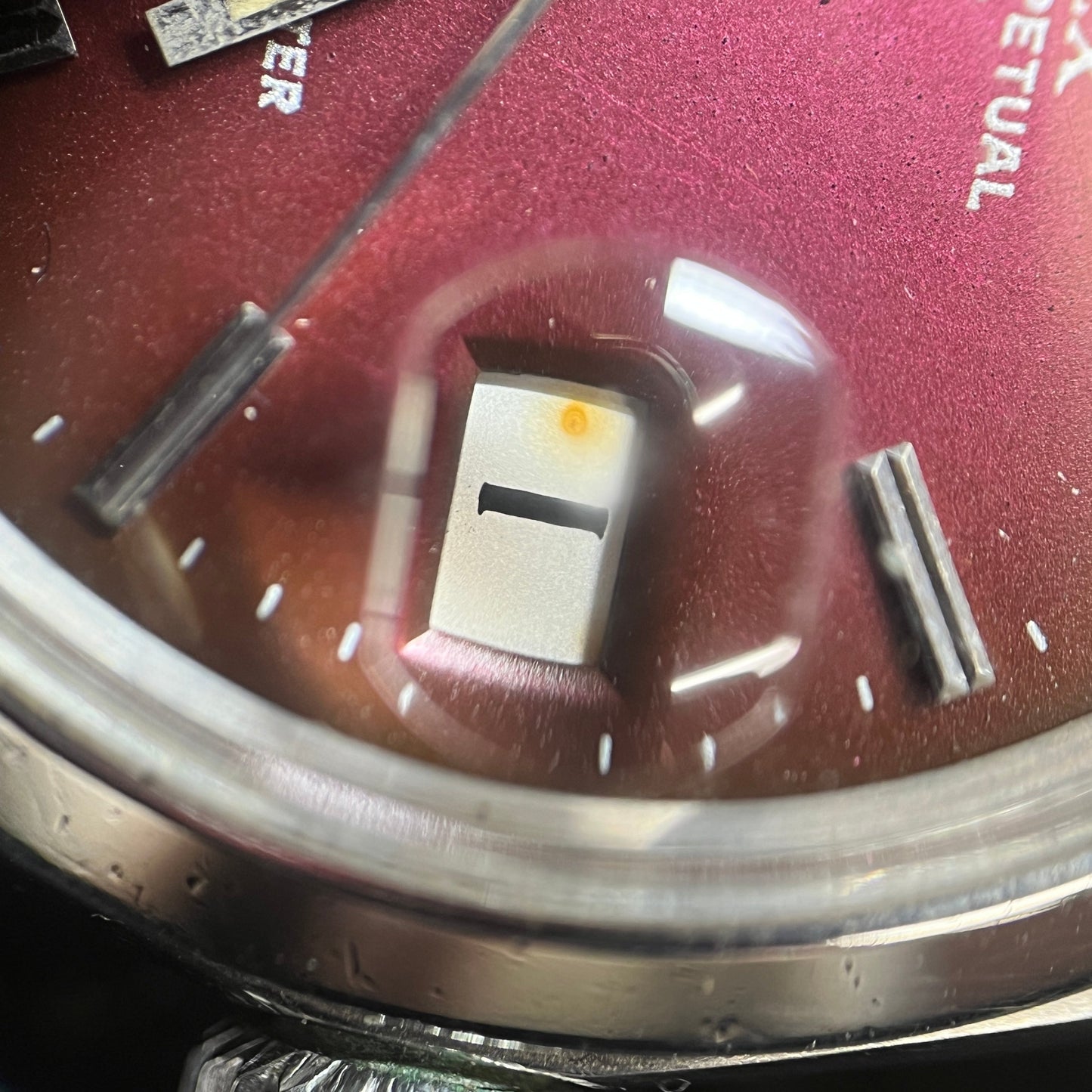 1500 Oyster Perpetual Date Restore dial Cal.1570 23***** Serial 2R-X01-01385
