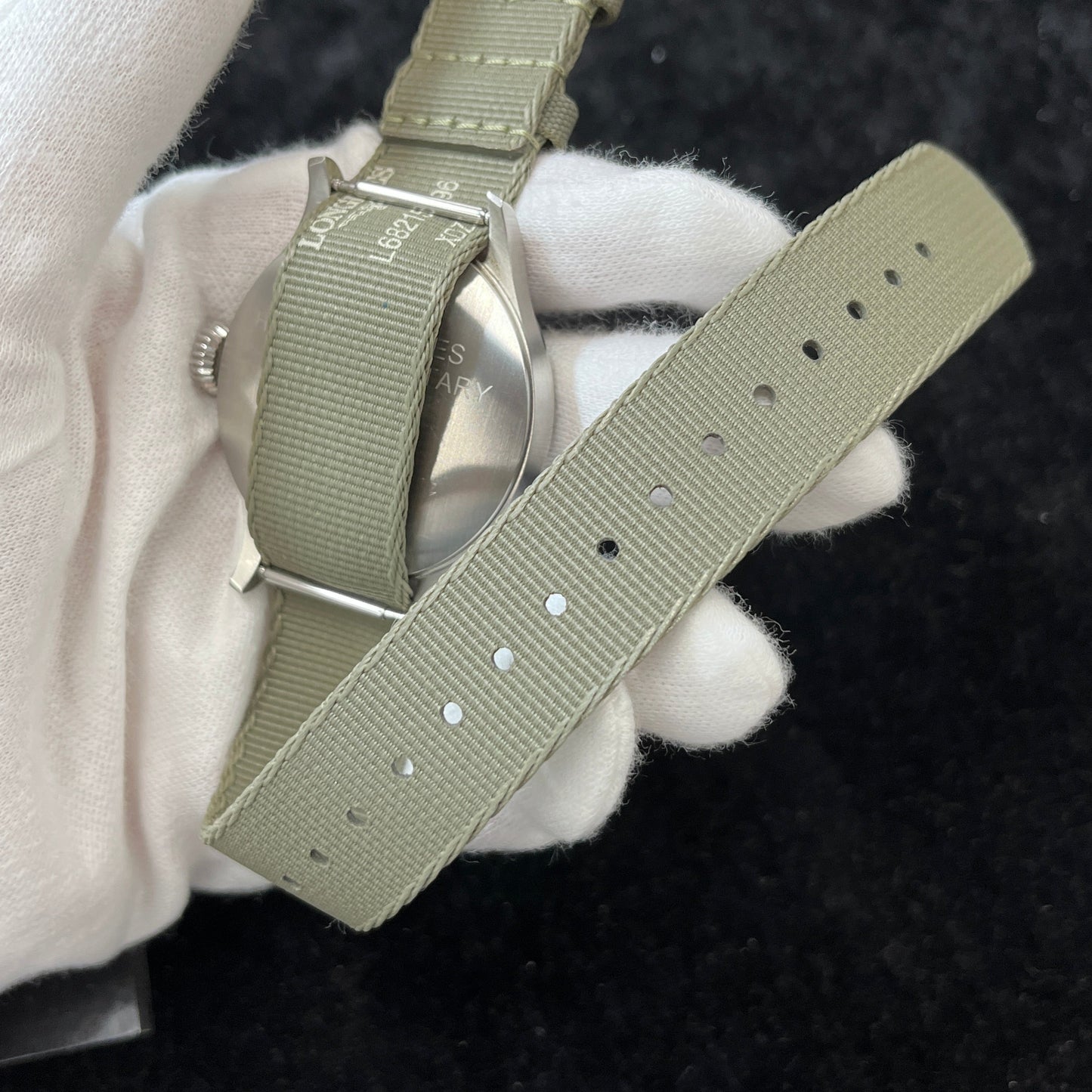 L2.819.4.93.2 HerItage MIlItary 2LON01-00052