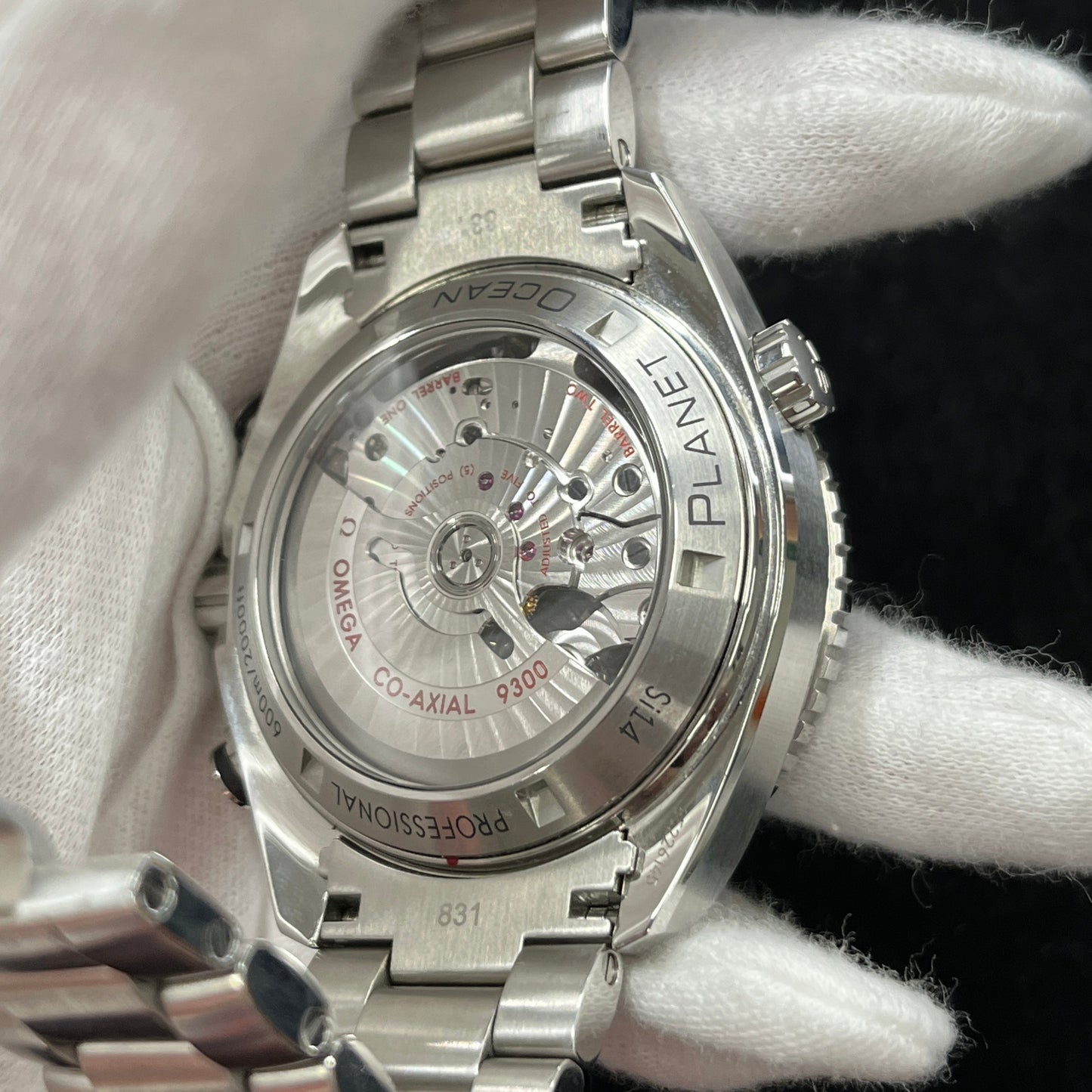 232.30.46.51.01.001 Seamaster Planet Ocean 2O-M01-00537