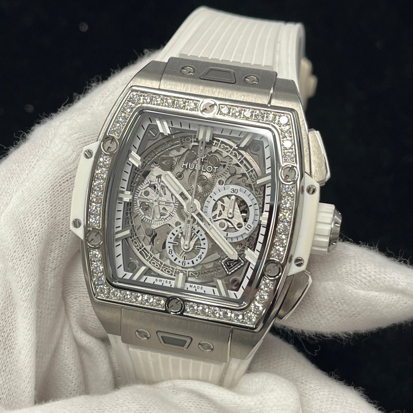 642.NE.2010.RW.1204 Spirits of Big Bang 2HUB33-00009