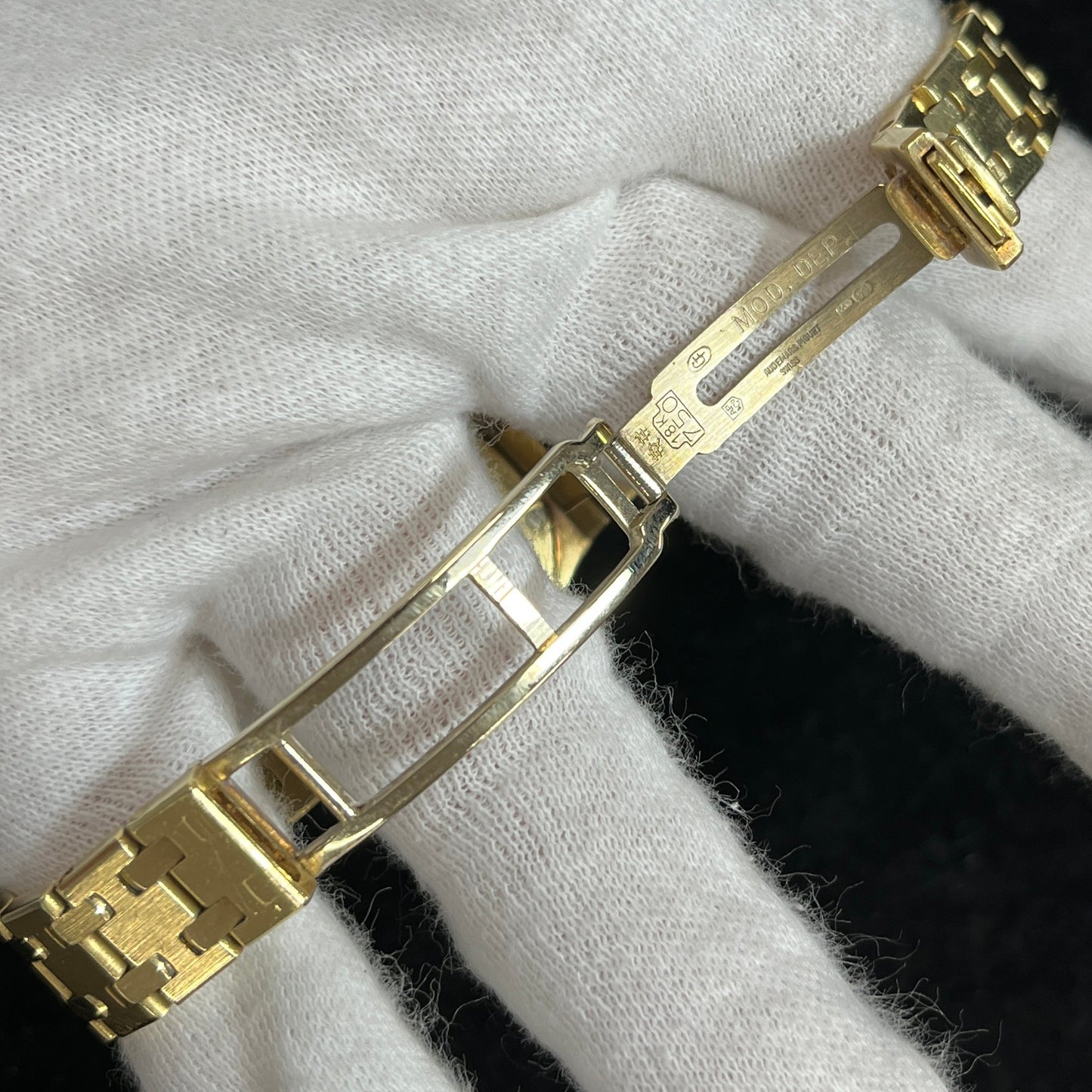 BA6339/722 Royal oak YG 2ADP33-00006