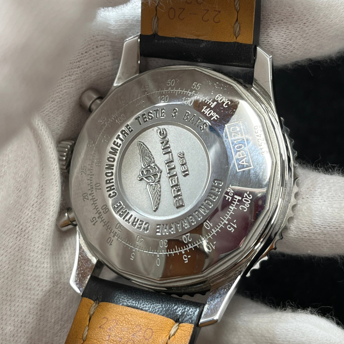 AB0120 Navitimer01 Chronograph 2BRT01-00166