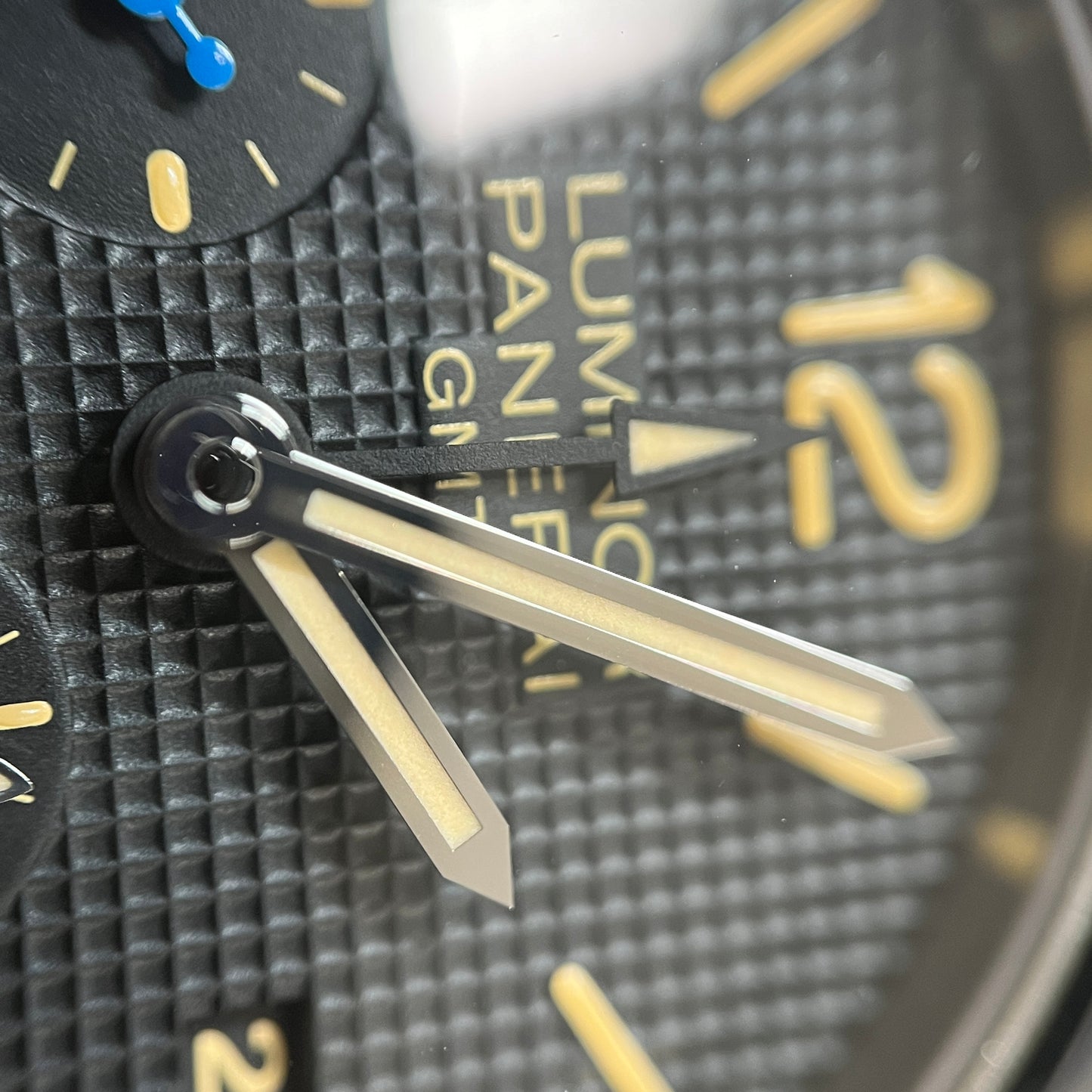 PAM01537 ルミノール GMT パワーリザー 2PAN01-00189