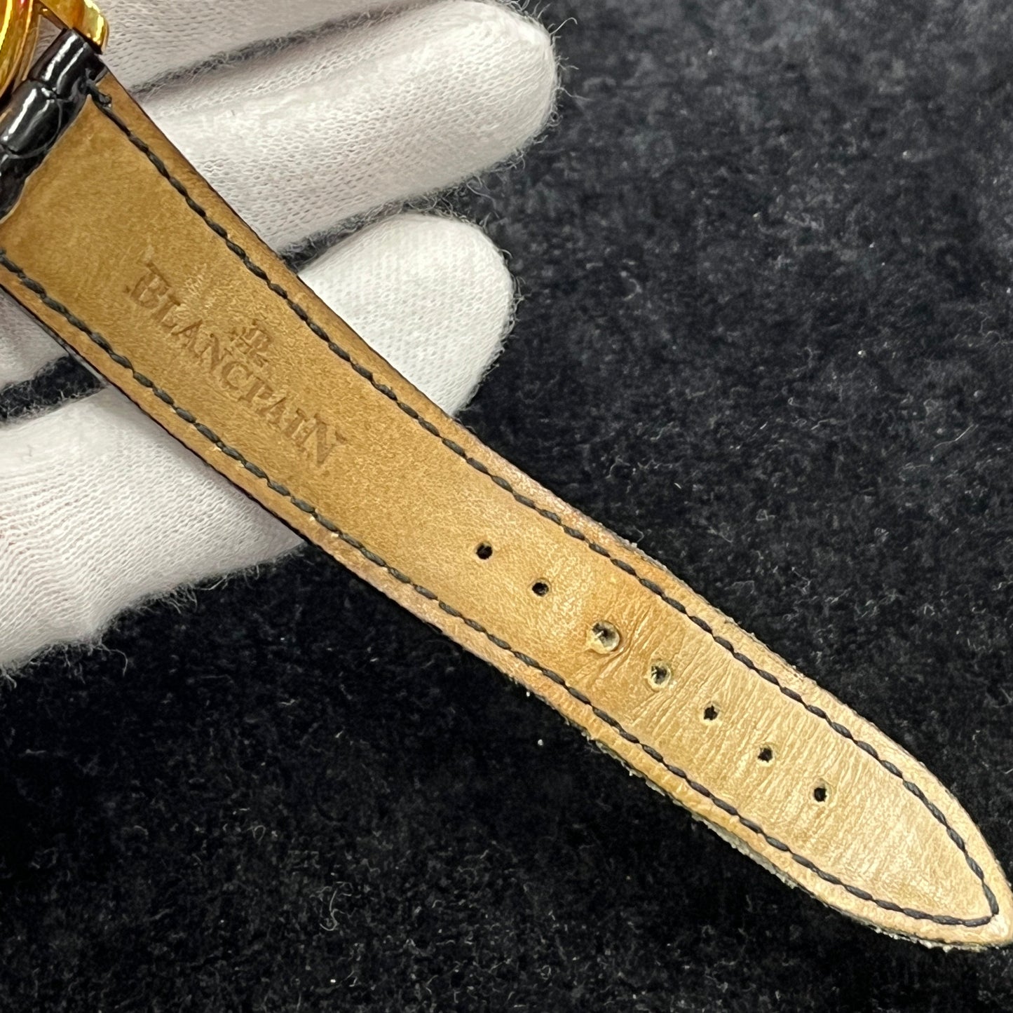 1106-1430-55 New Classic Power Reserve YG 2BLP01-00057