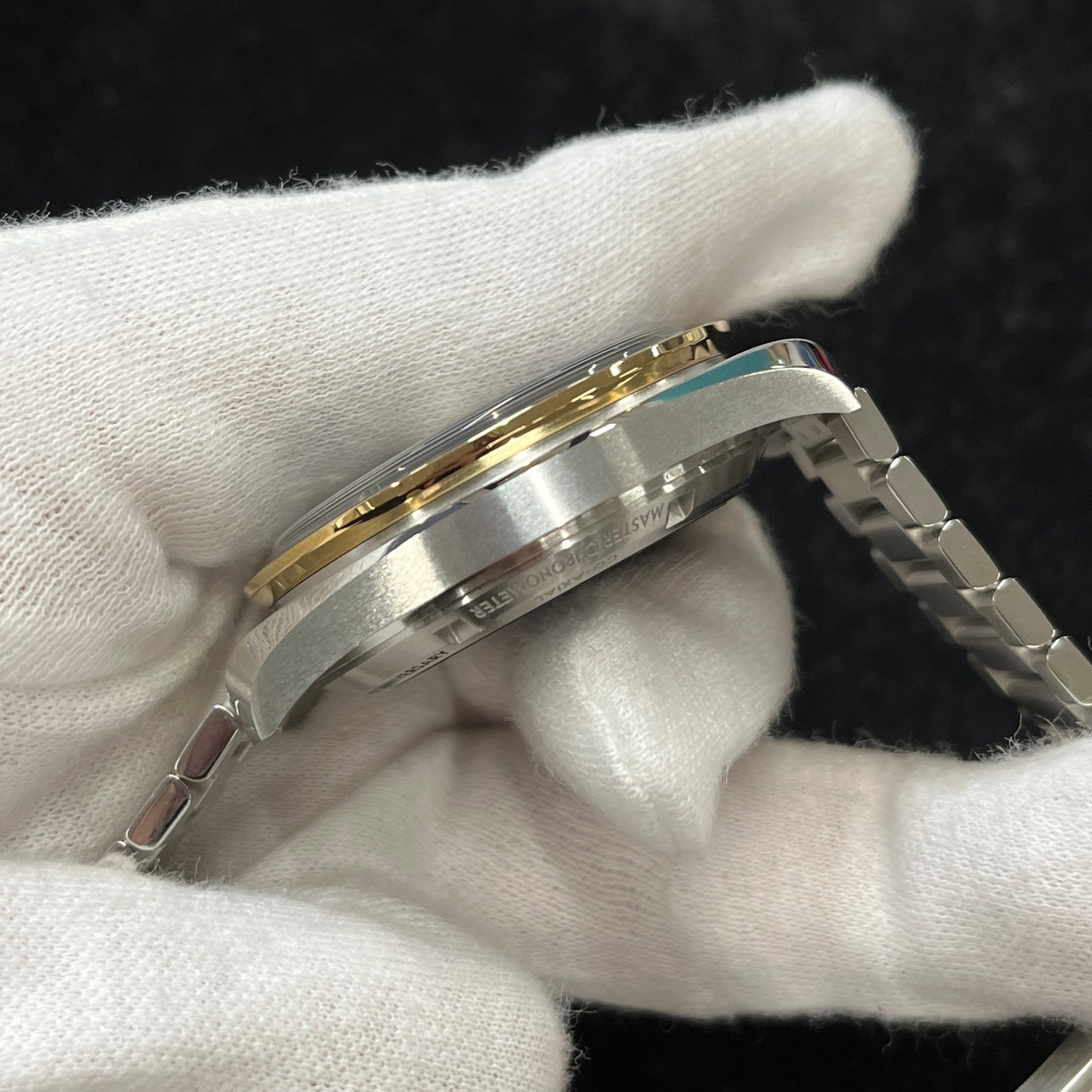 310.20.42.50.01.001 Speedmaster Commemorative model Co-Axial Master 2O-M33-00056