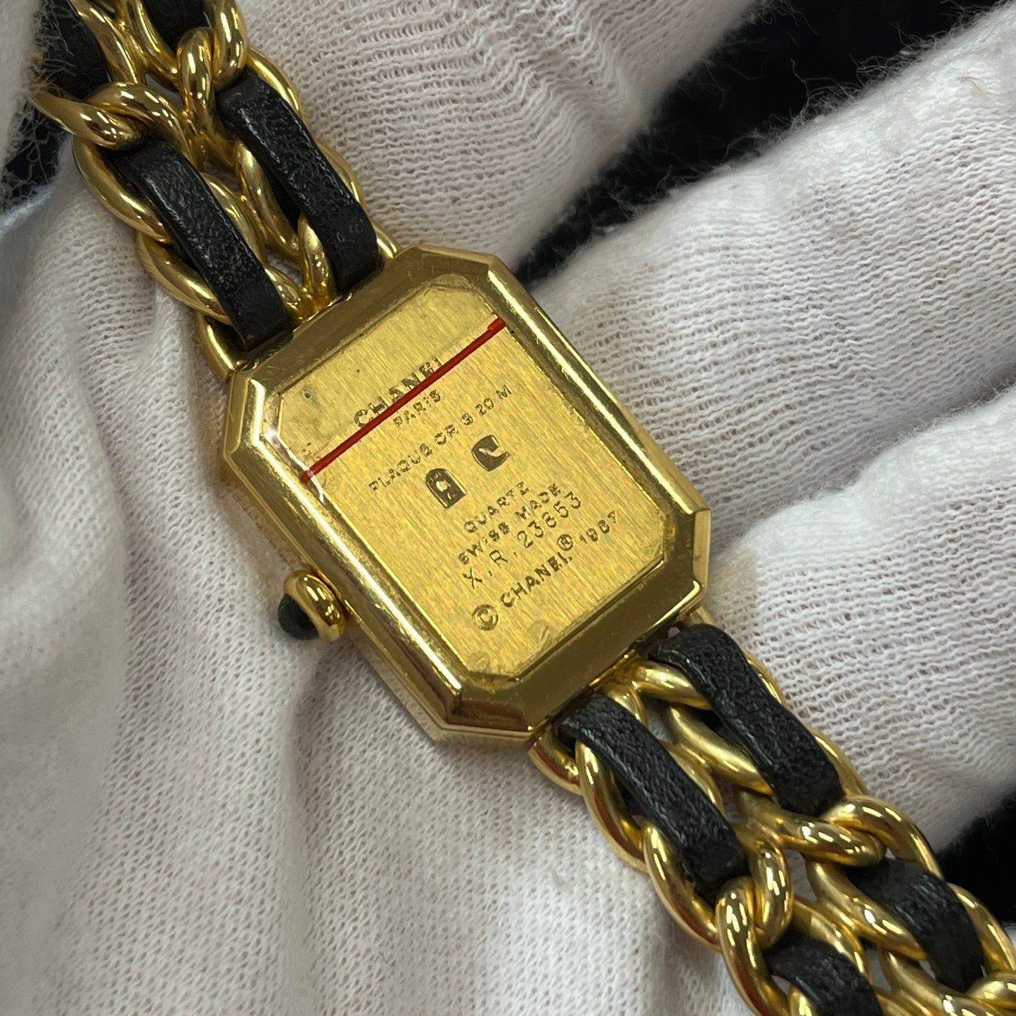 H0001 Premiere 2CHA01-00118