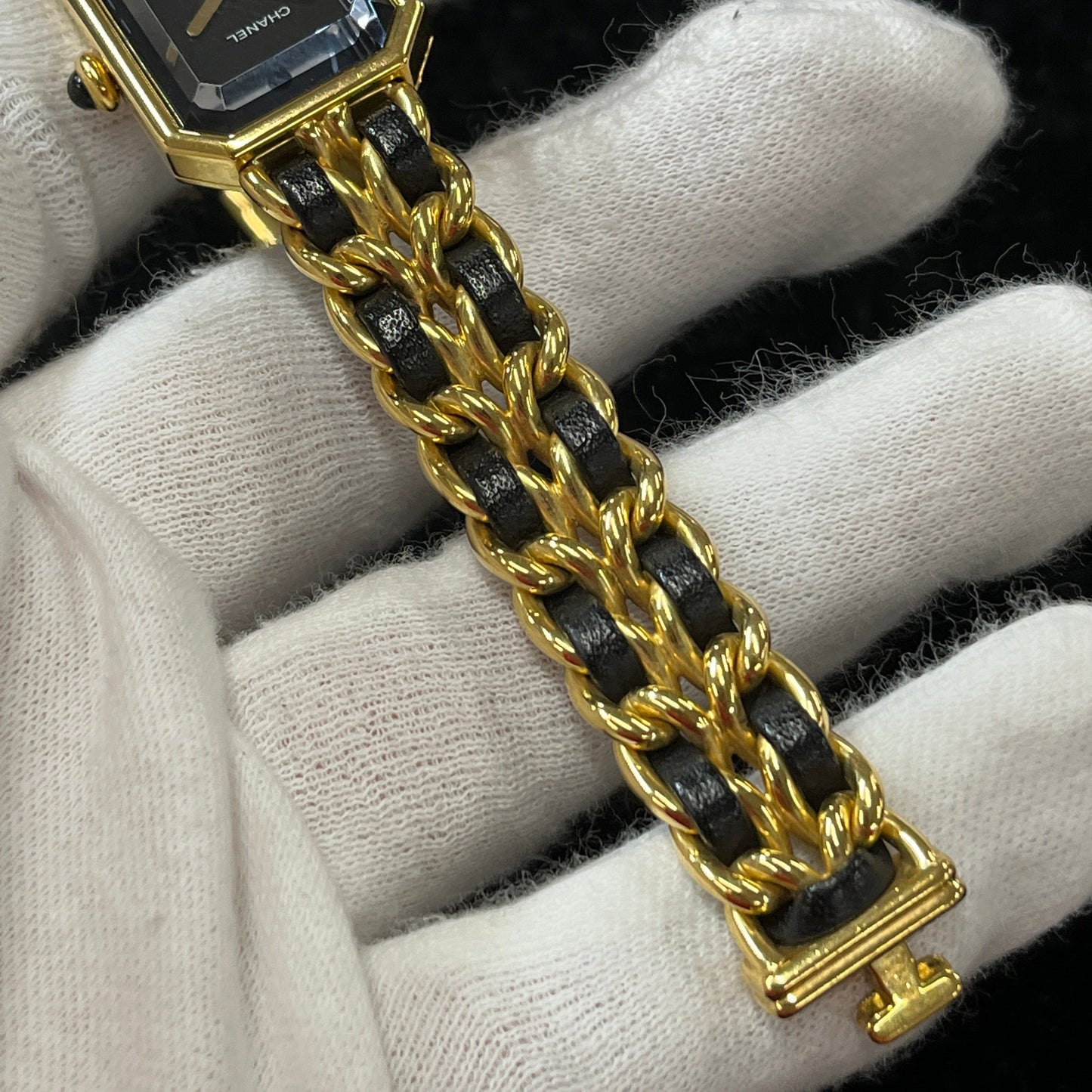 H0001 Premiere 2CHA01-00118