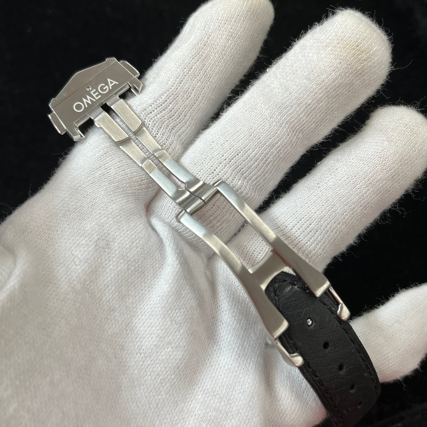 310.32.42.50.01.002 Speedmaster Moonwatch Professional 2O-M01-00661
