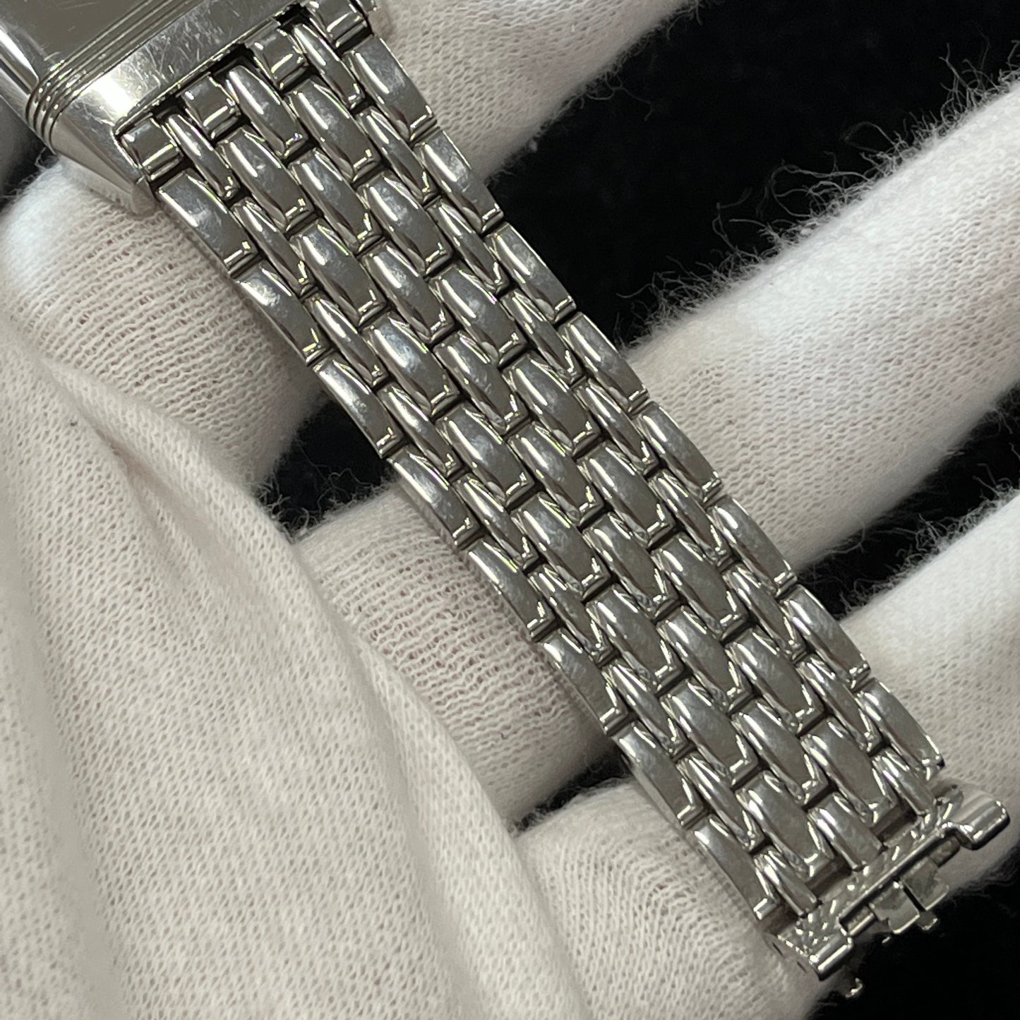 250.8.86 Reverso Classic 2JLC01-00109