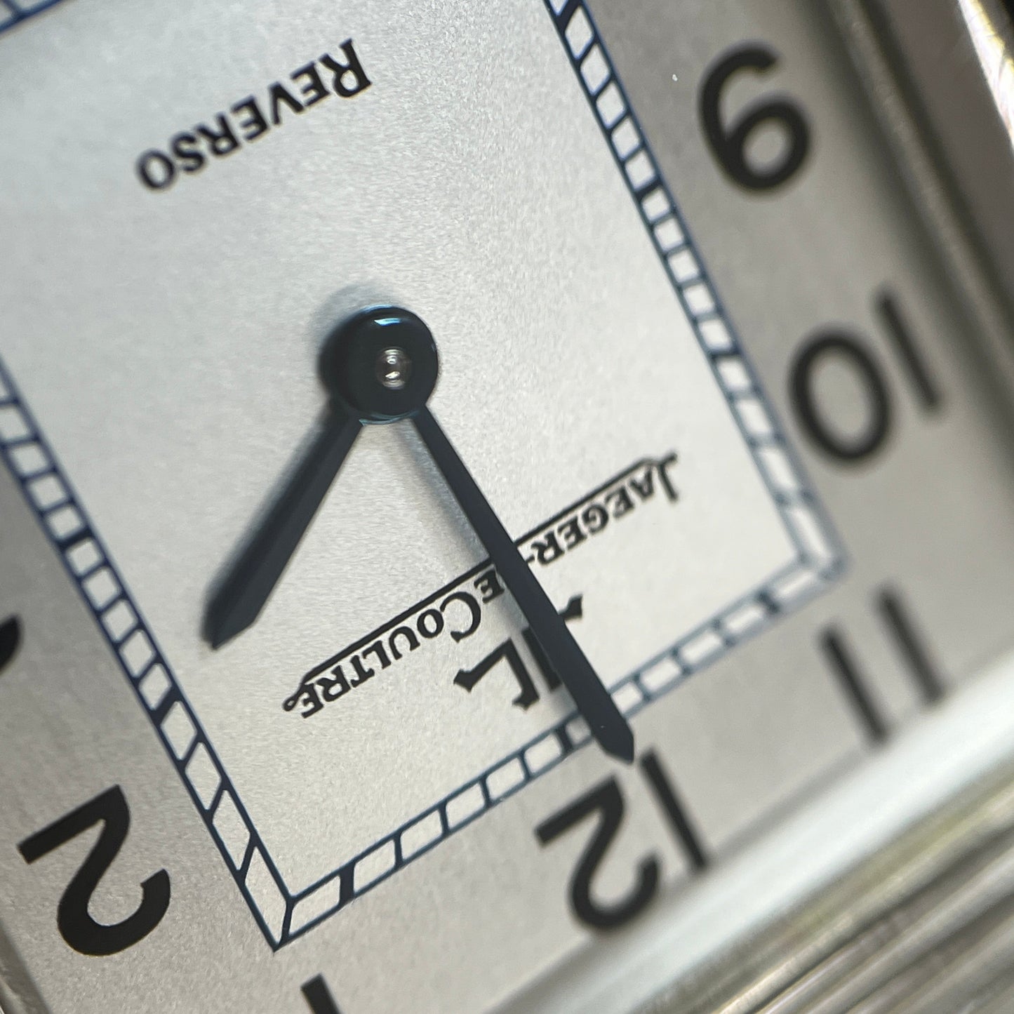 250.8.86 Reverso Classic 2JLC01-00109