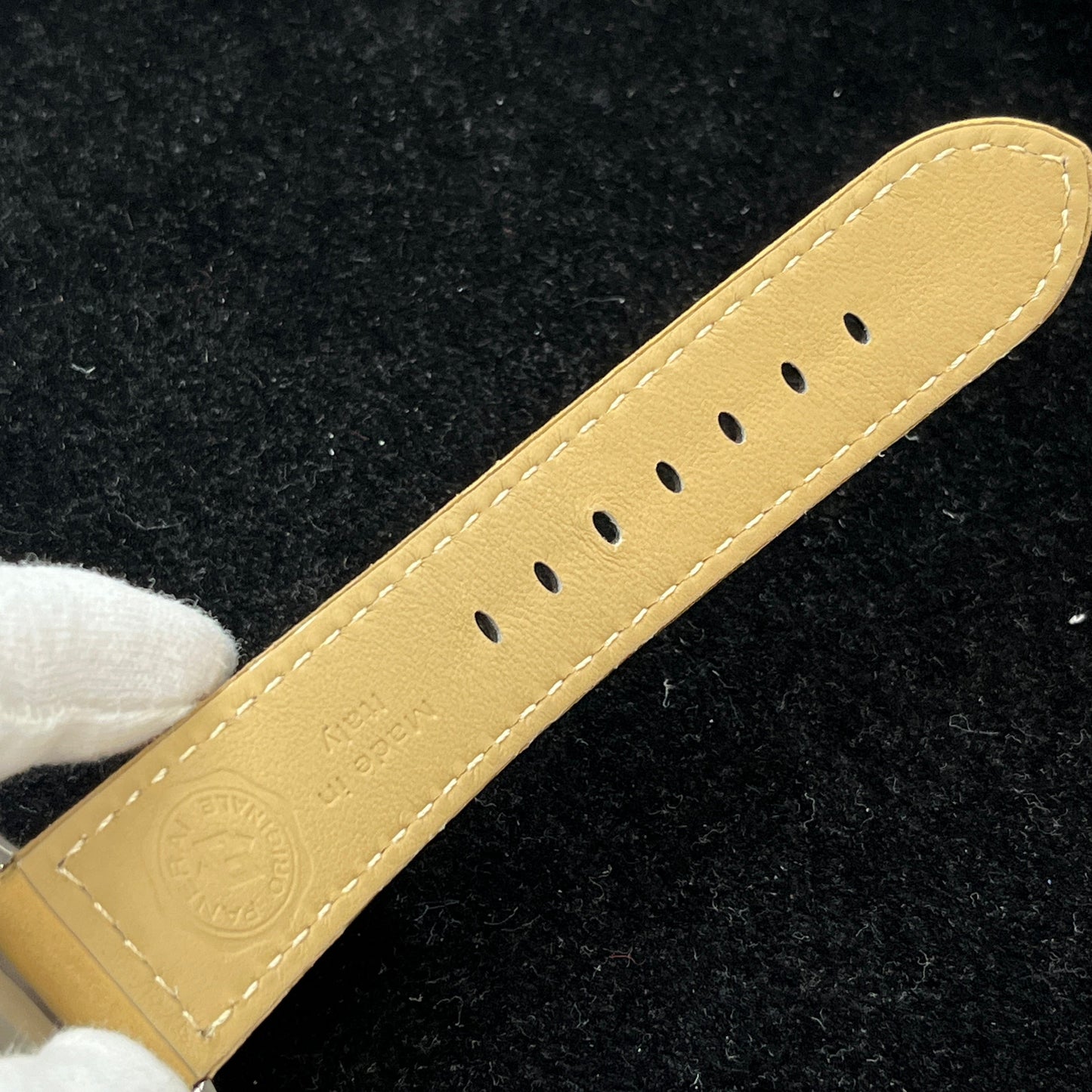 PAM01086 Luminor Base logo 2PAN01-00241