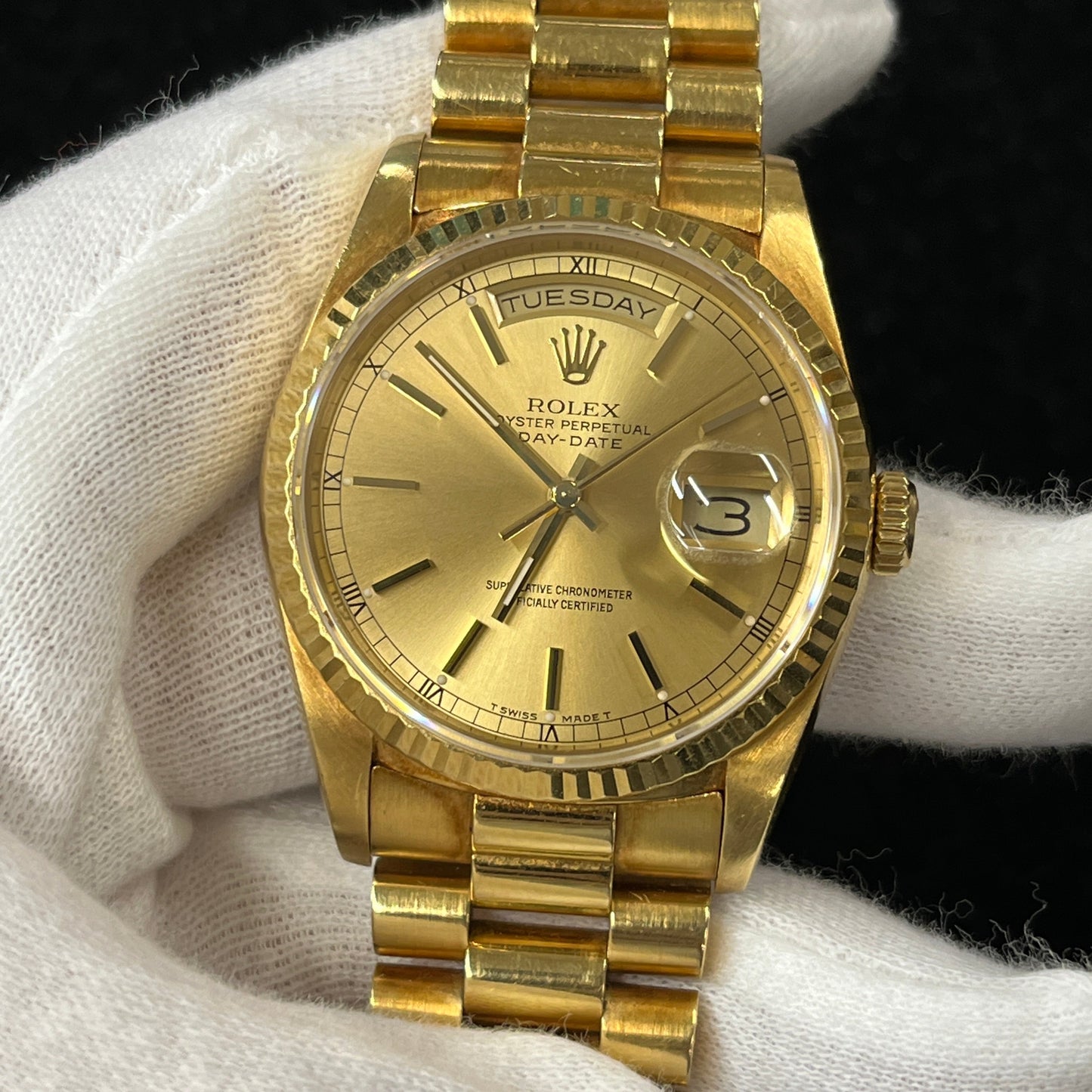 18038 DAYDATE R Serial YG 2R-X01-01741
