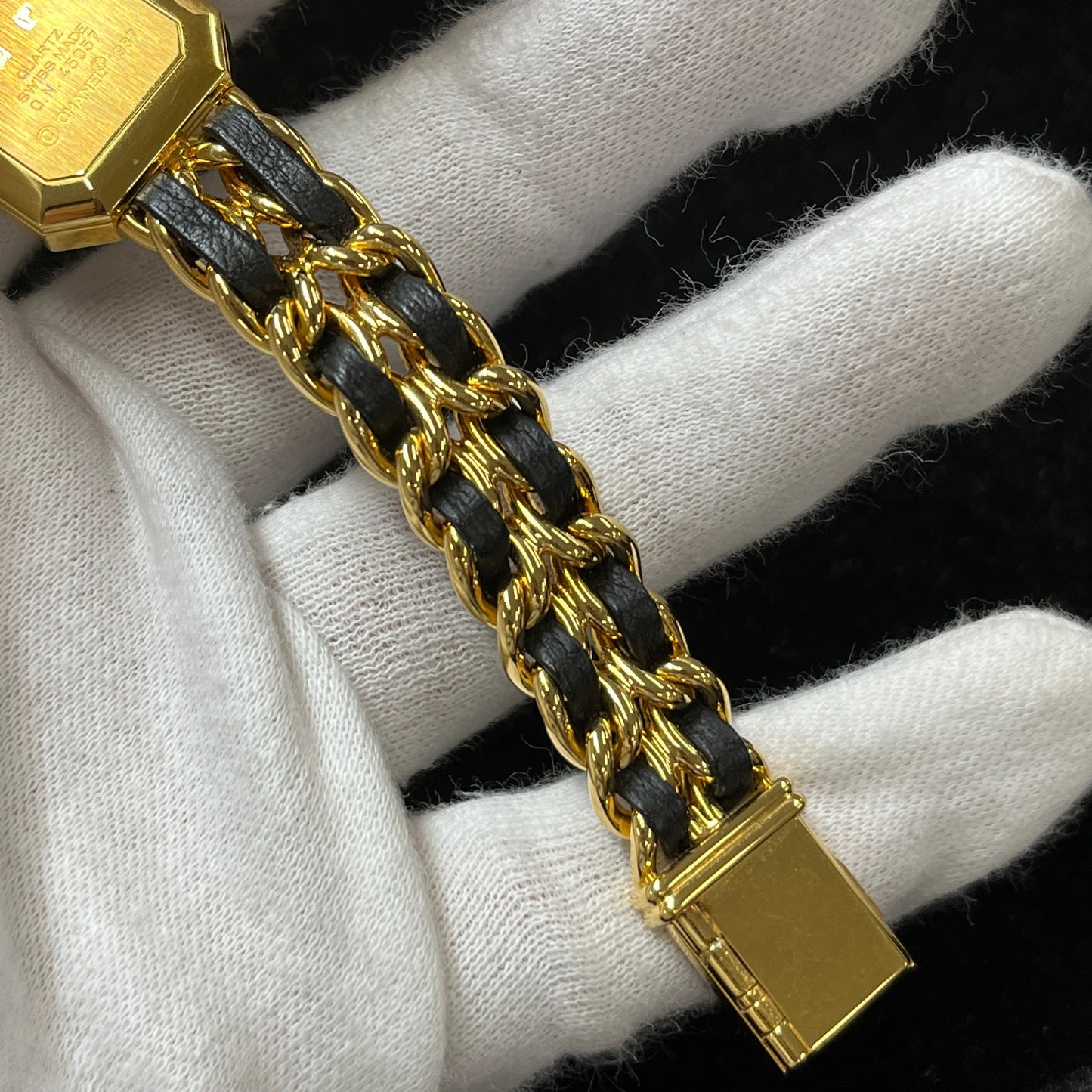 H0001 Premiere 2CHA01-00120