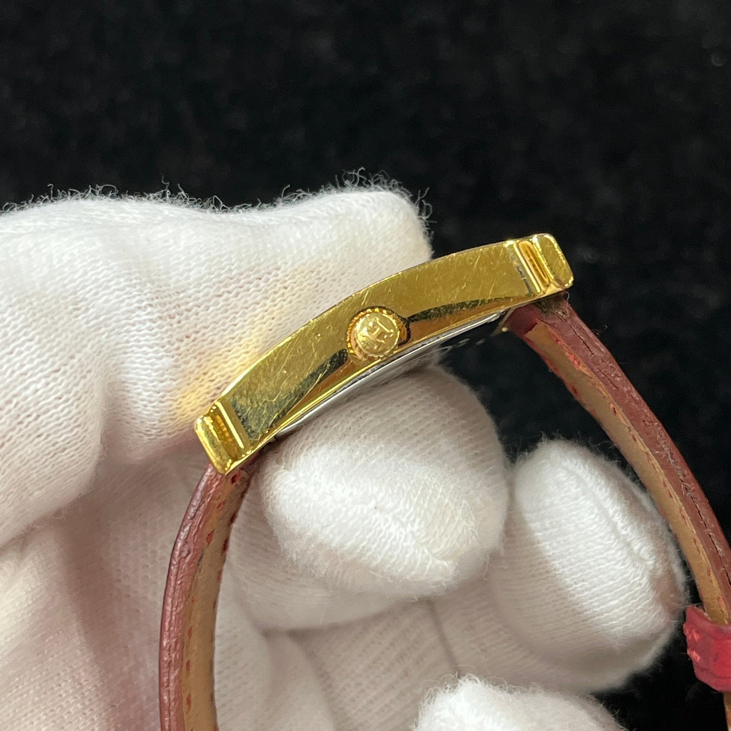 HH1.201 H watch 2HER33-00010