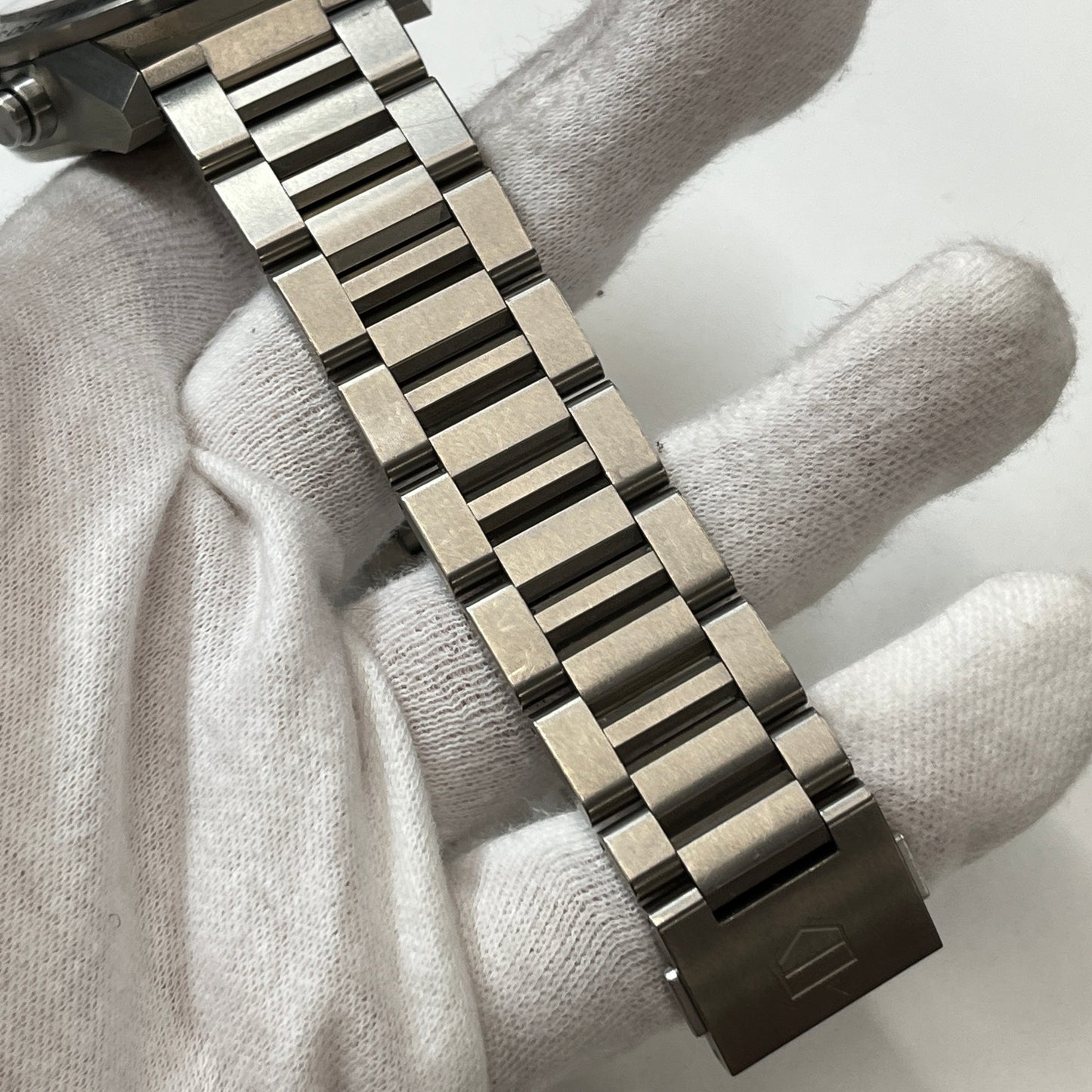 CAR2A8A Carrera Caliber Heuer 01 2TAG33-00030