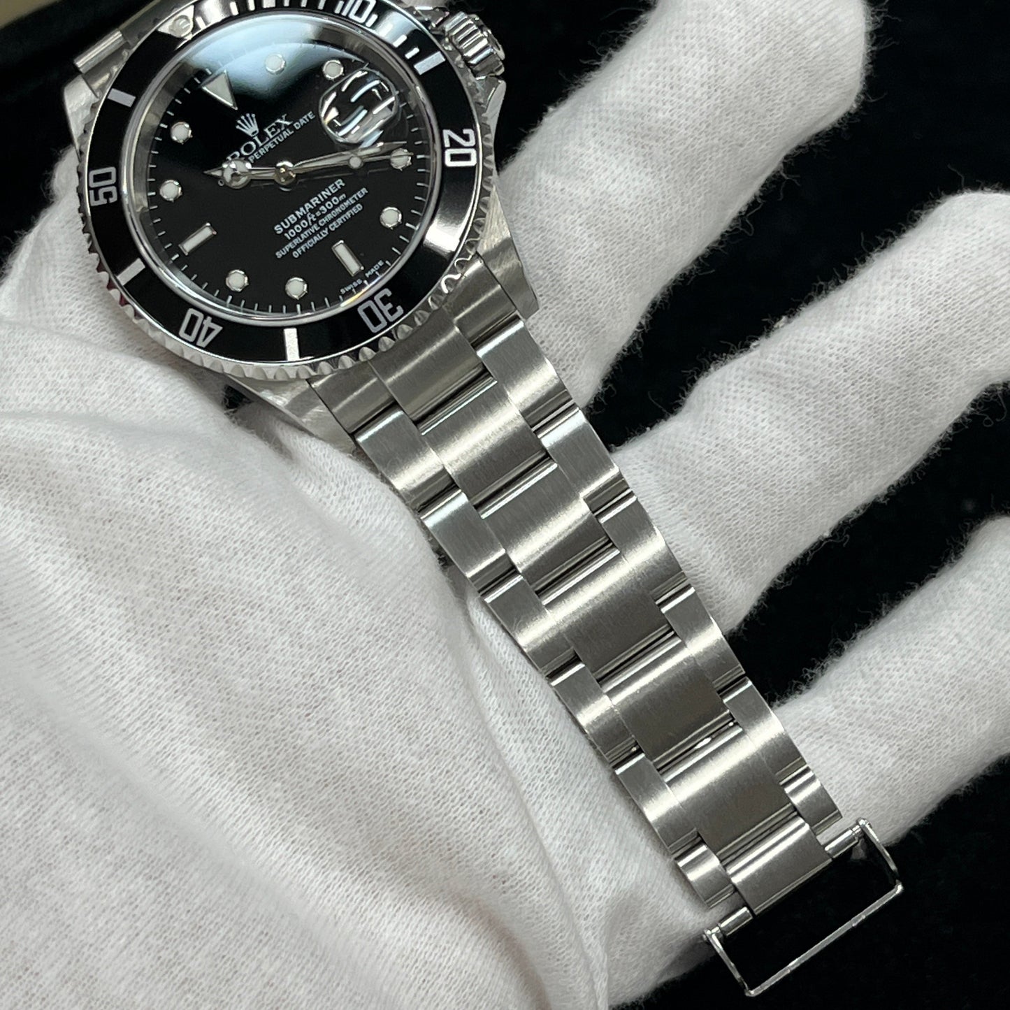 16610 SUBMARINER Fserial 2R-X33-00198