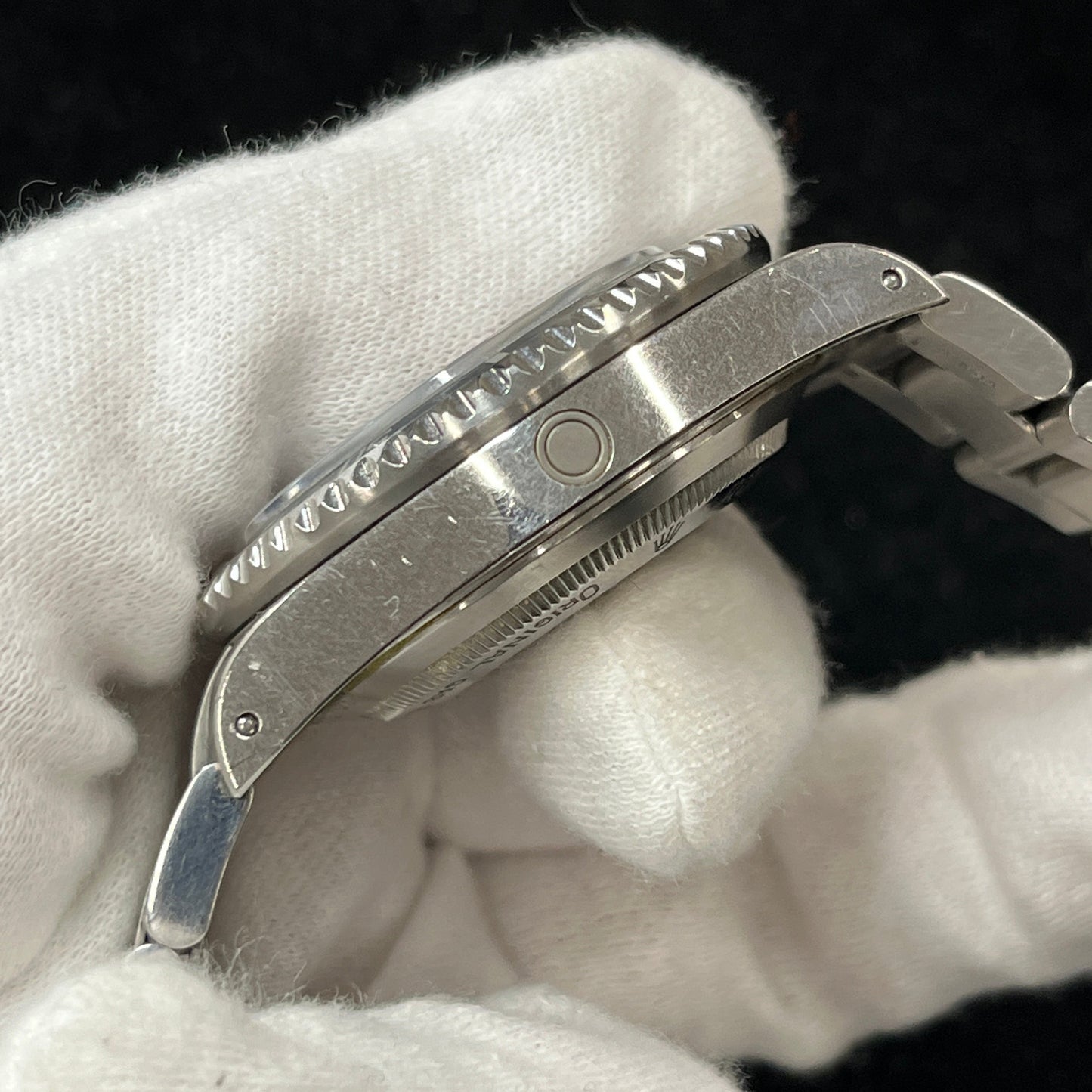 16600 Sea-Dweller U serial 2R-X33-00197
