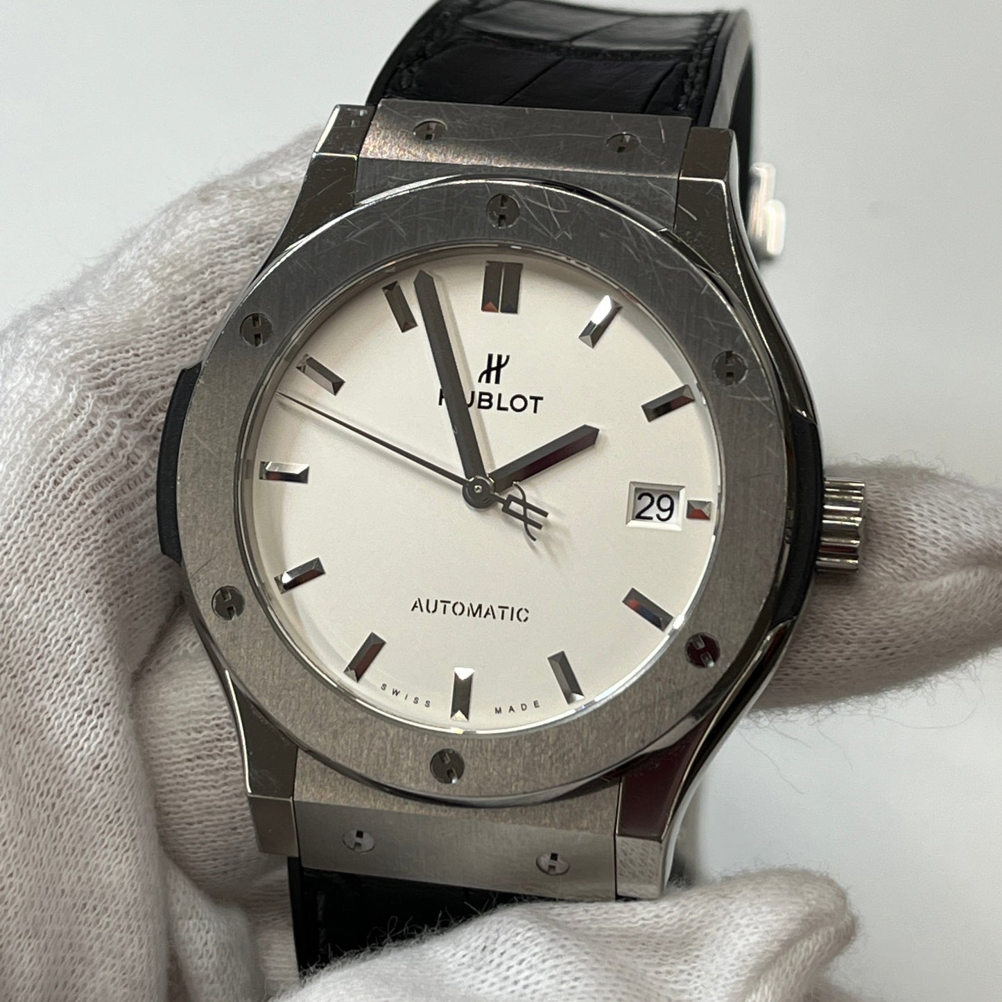 511.NX.2611.LR Classic Fusion Titanium Opaline 2HUB01-00201