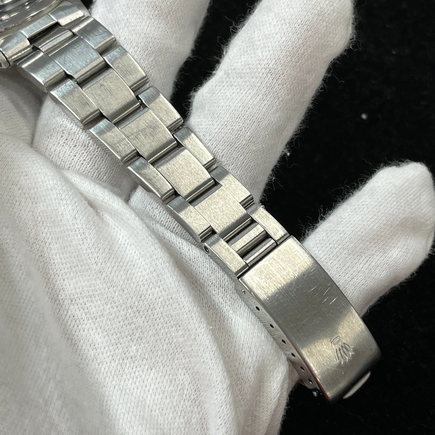 1002 Explorer 26***** serial cal.1570 Restore dial 2R-X01-01789