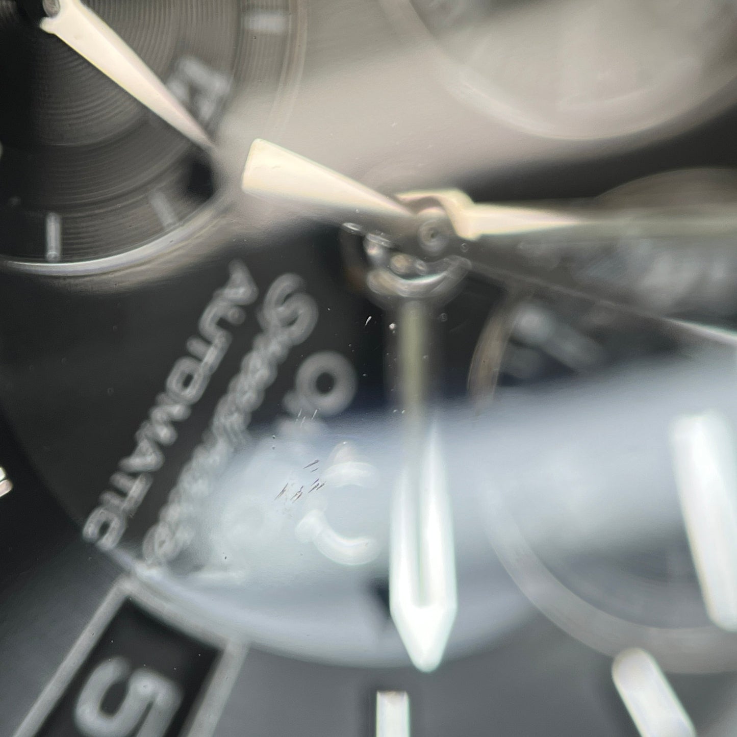 3513.50 Speedmaster Date limited to model 2O-M01-00555