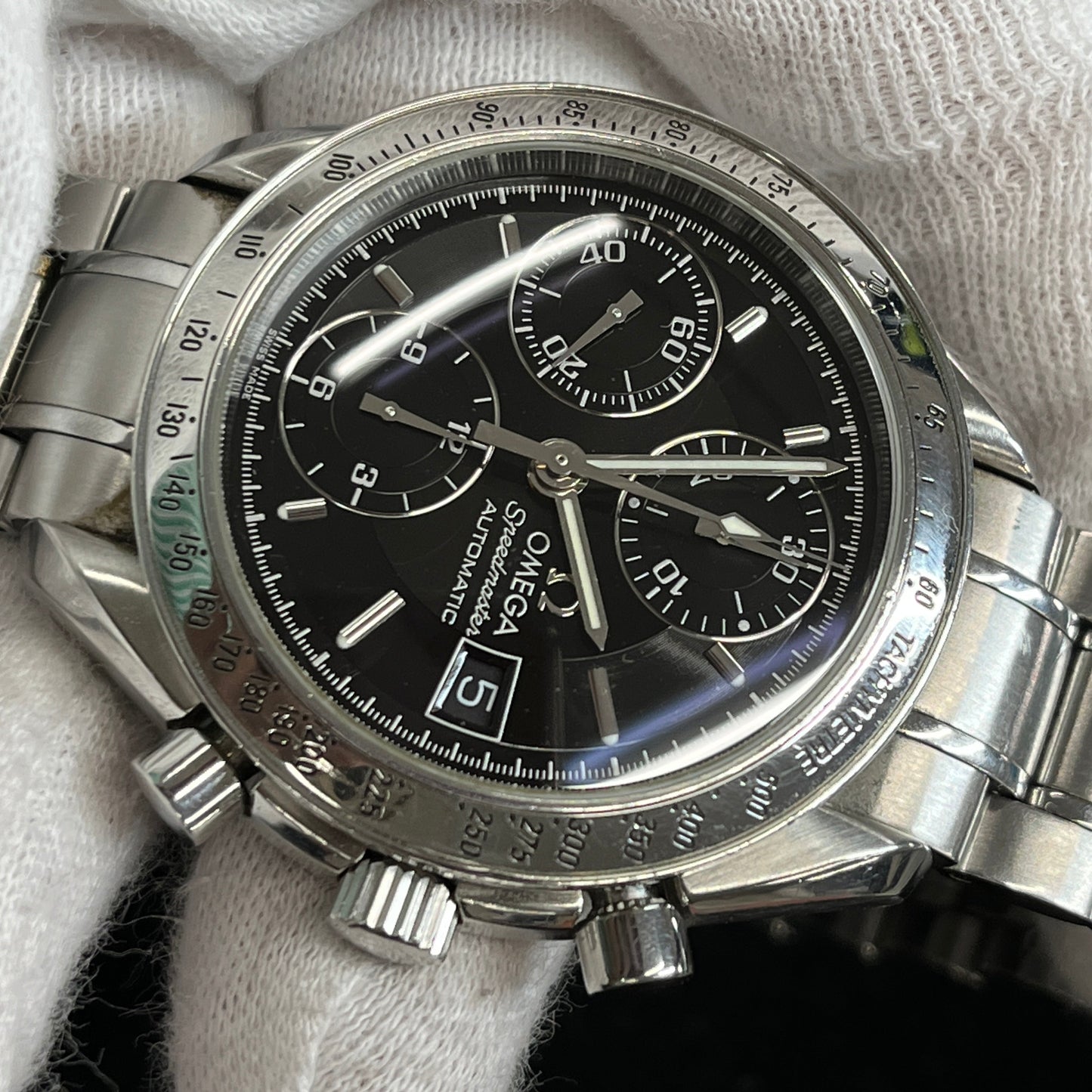 3513.50 Speedmaster Date limited to model 2O-M01-00555