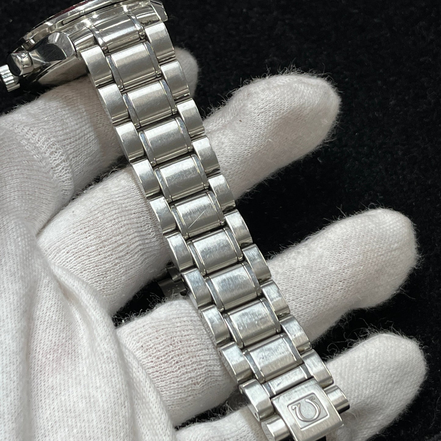 3513.50 Speedmaster Date limited to model 2O-M01-00555