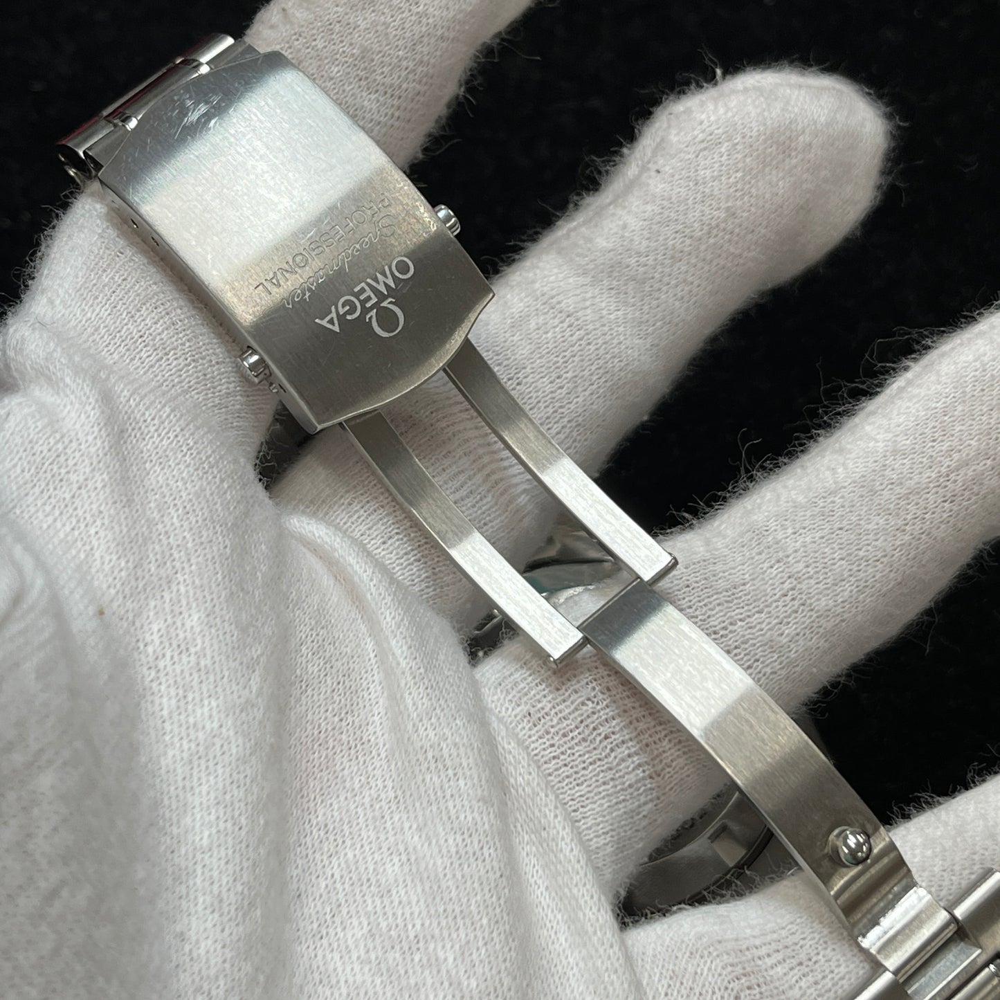 3570.40 Speedmaster Professional Racing 2O-M01-00559