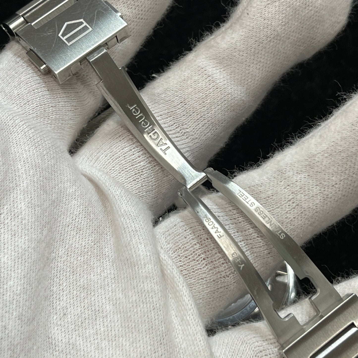 CBK2114.BA0715 Carrera Caliber 16 2TAG01-00227
