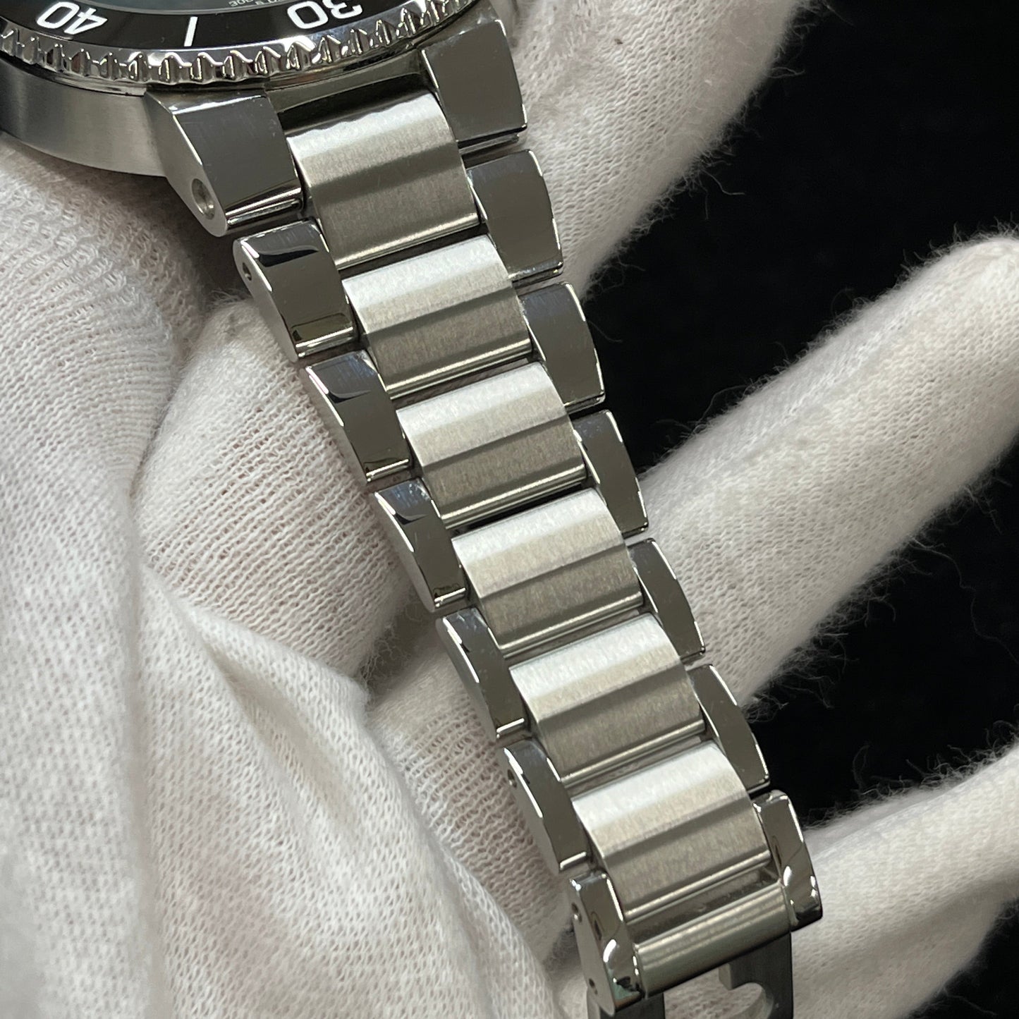 400.01.400.7769.4154 Aquis Date Caliber 400 Diving Watch 2ORI01-00006