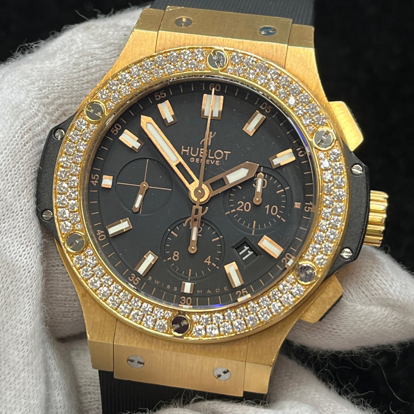 301.PX.1180.RX.1104 Big Bang Gold Diamonds 2HUB01-00206