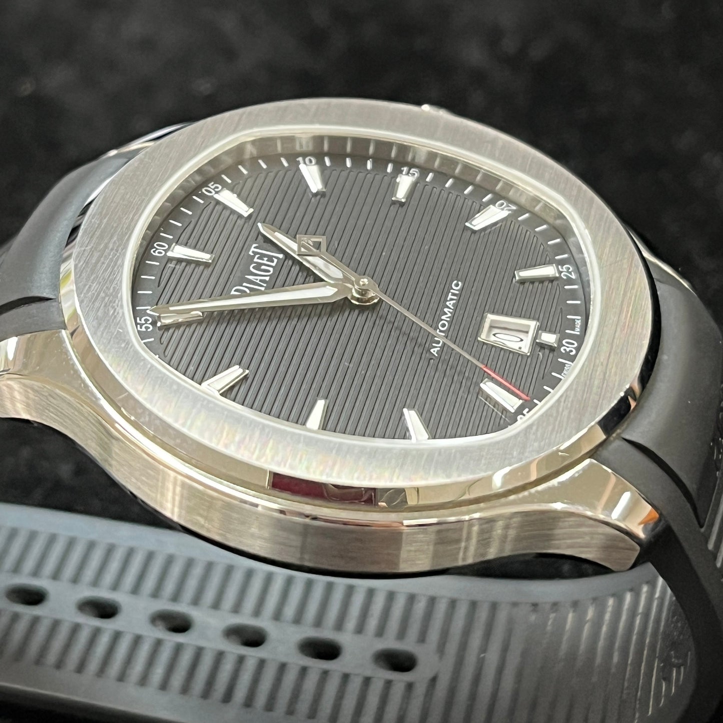G0A47014 Polo Date Watch 2PIA01-00049