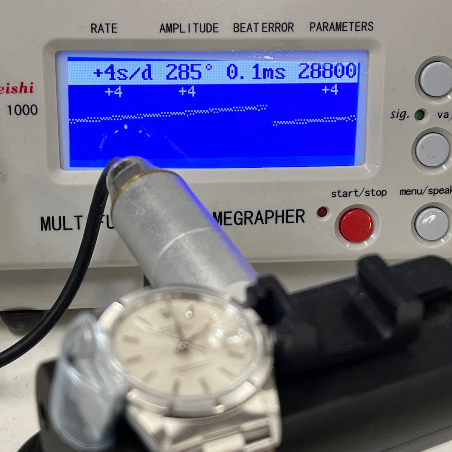 15210 Oyster Perpetual Date A serial 2R-X01-01430