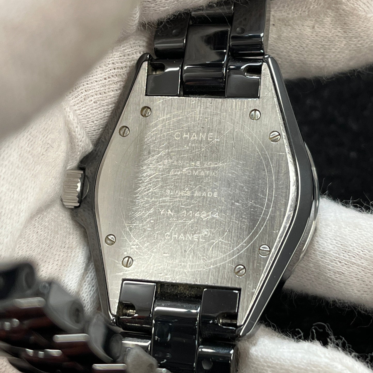 H0685 J12 Automatic 2CHA01-00124