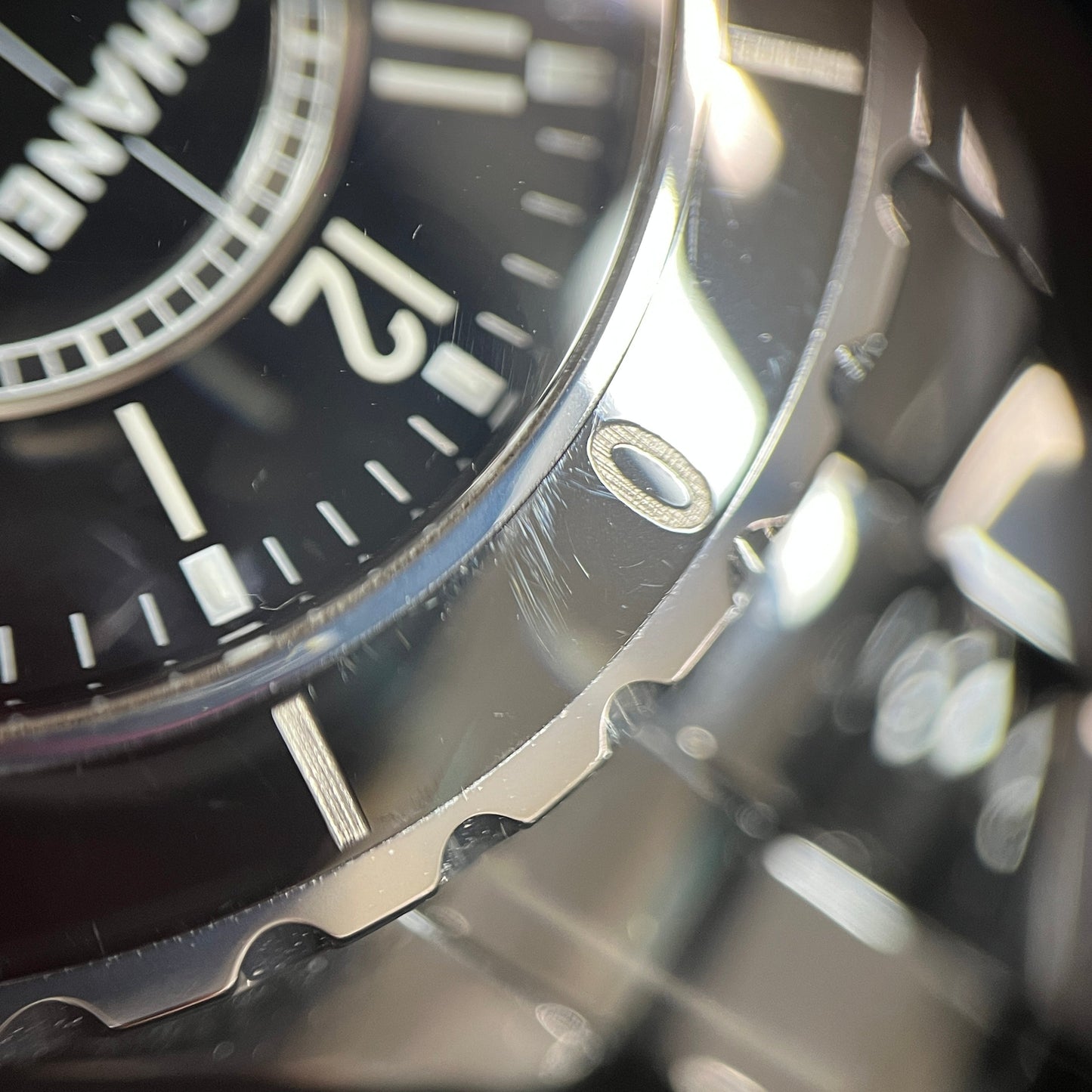 H0685 J12 Automatic 2CHA01-00124
