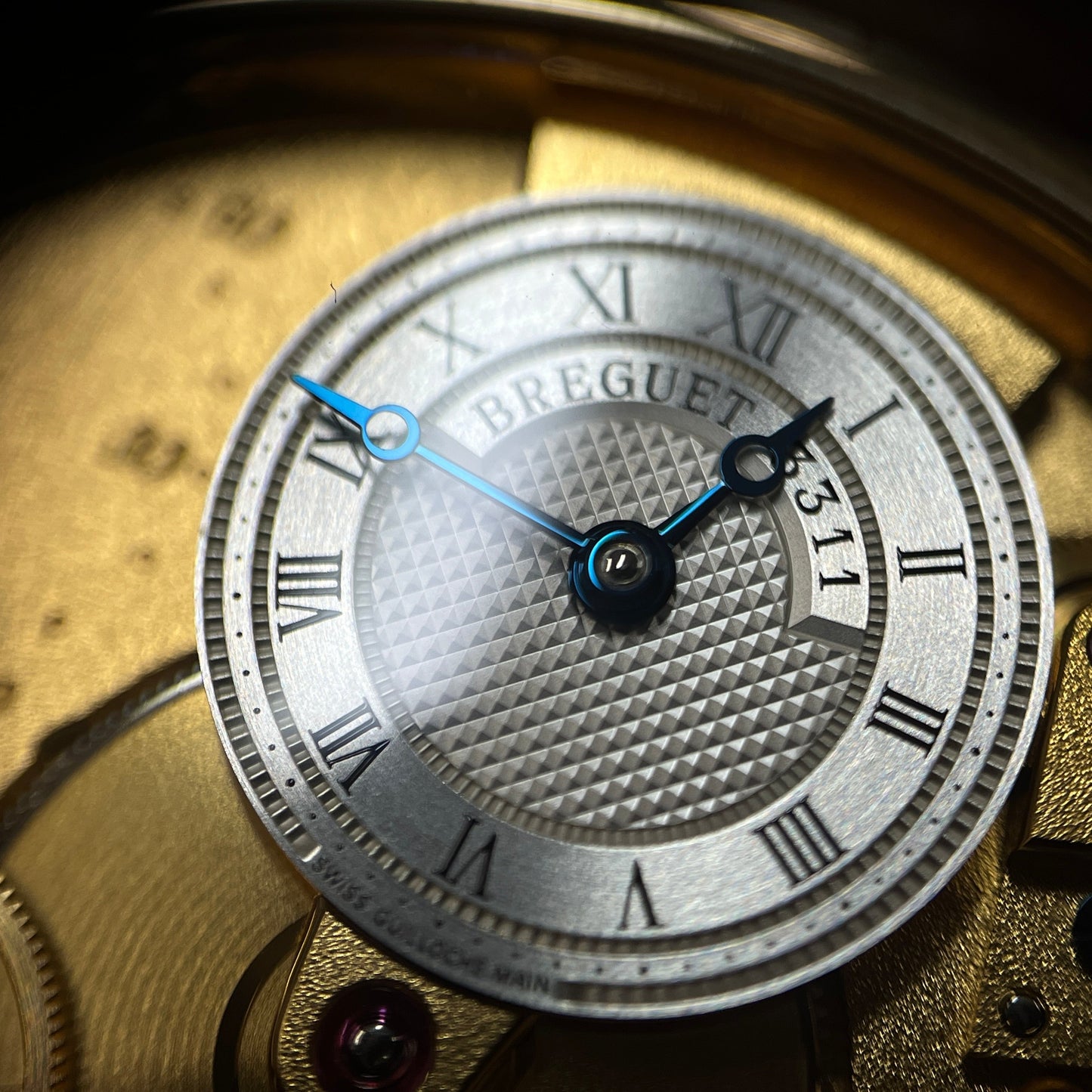 7037BA/11/9V6 Tradition YG 2BRG01-00079