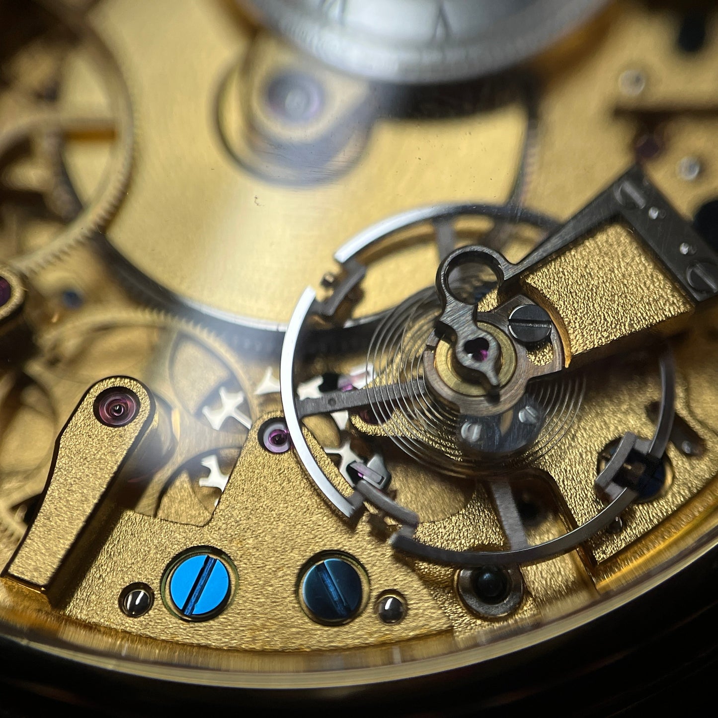 7037BA/11/9V6 Tradition YG 2BRG01-00079
