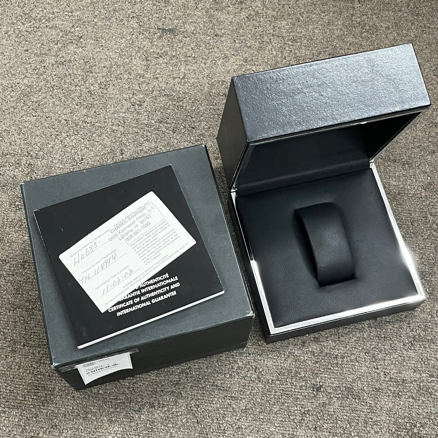 H0685 J12 Automatic 2CHA01-00124