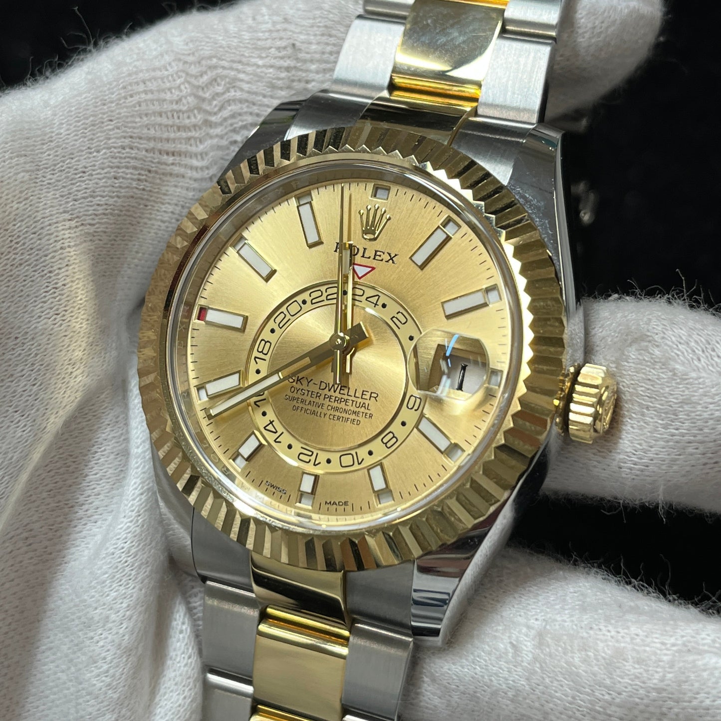 326933 Sky dweller Random serial 2R-X01-01419