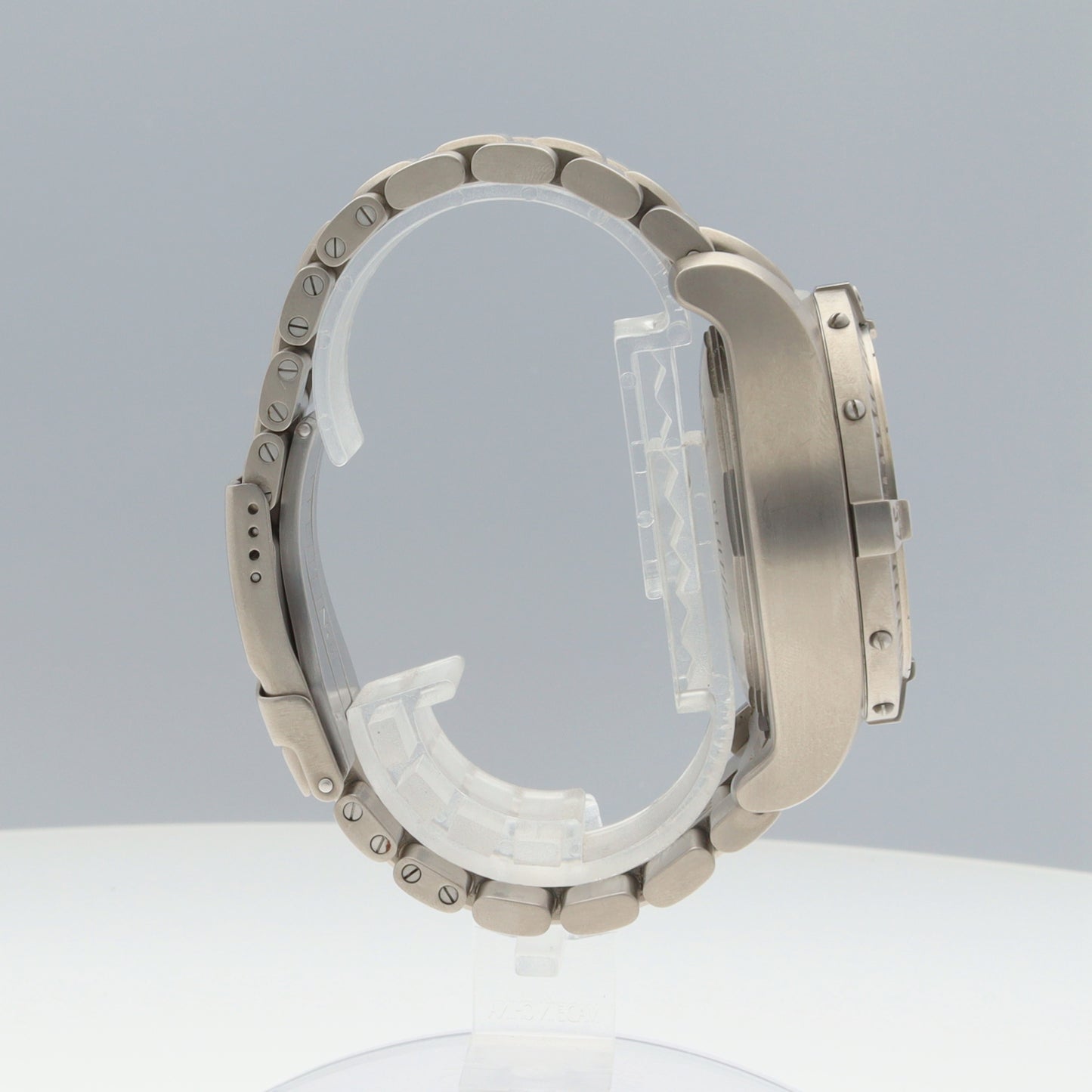 E13360 Chrono Avenger 2BRT01-00129