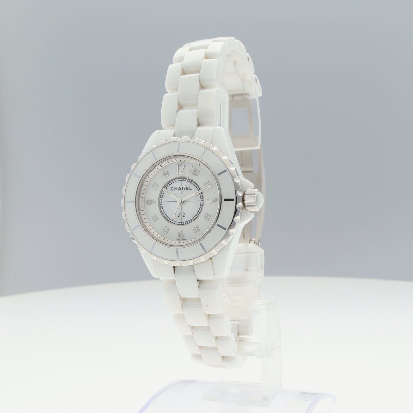 H2422 J12 White 8P Diamond 2CHA01-00092