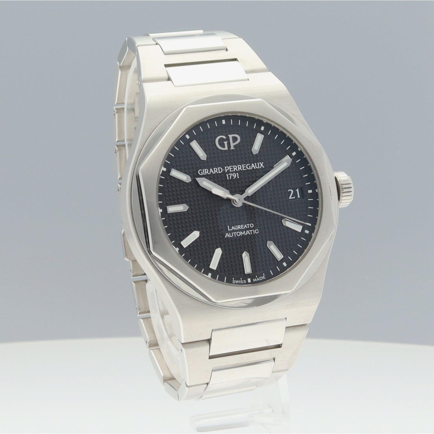 81010-11-63411A Laureato 2GRP33-00004