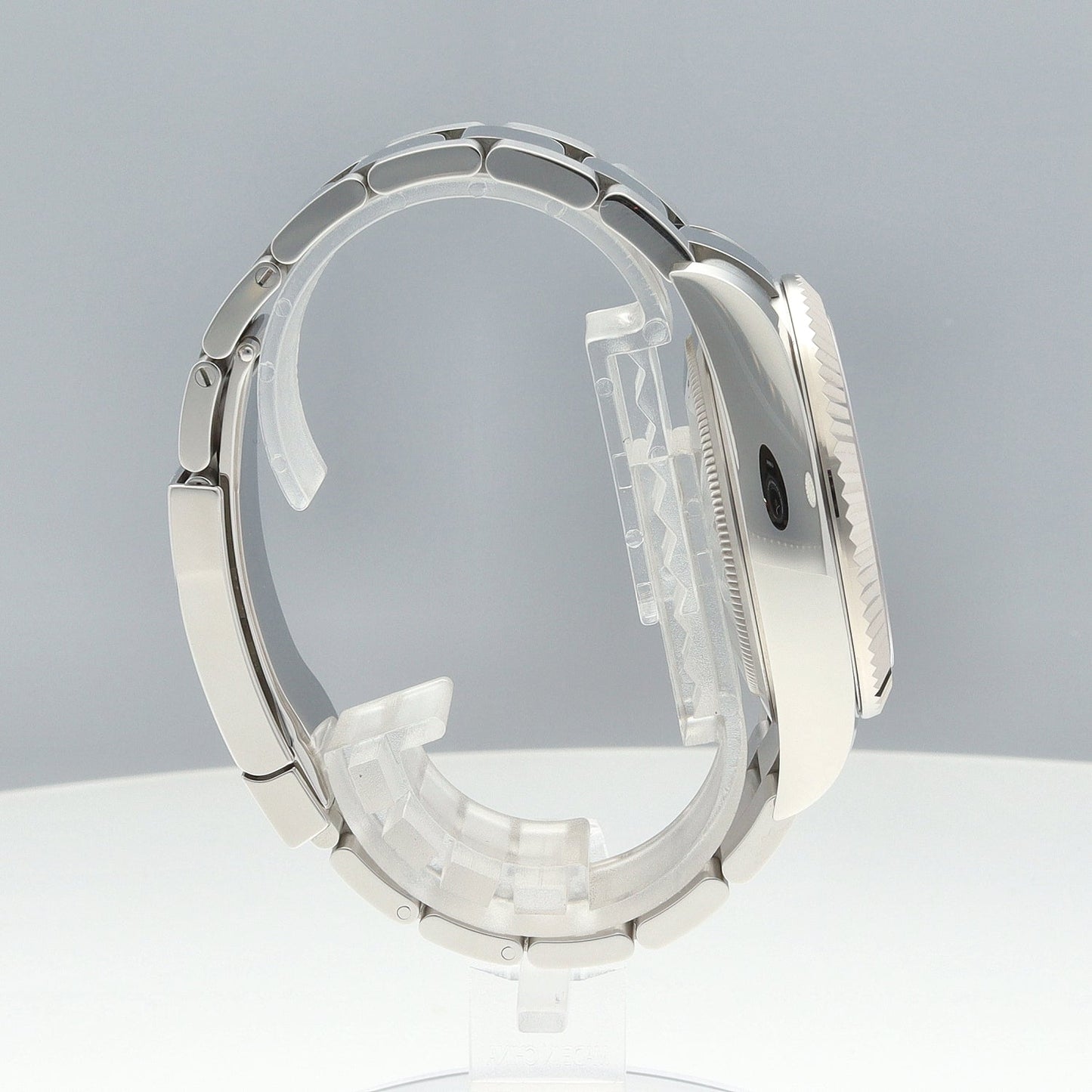 326934 Sky Dweller Random Serial 2R-X01-00799