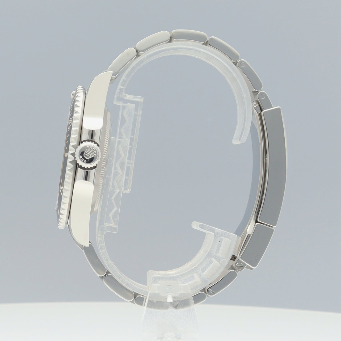 124060 Oyster Perpetual Submariner Random Serial 2R-X01-01071