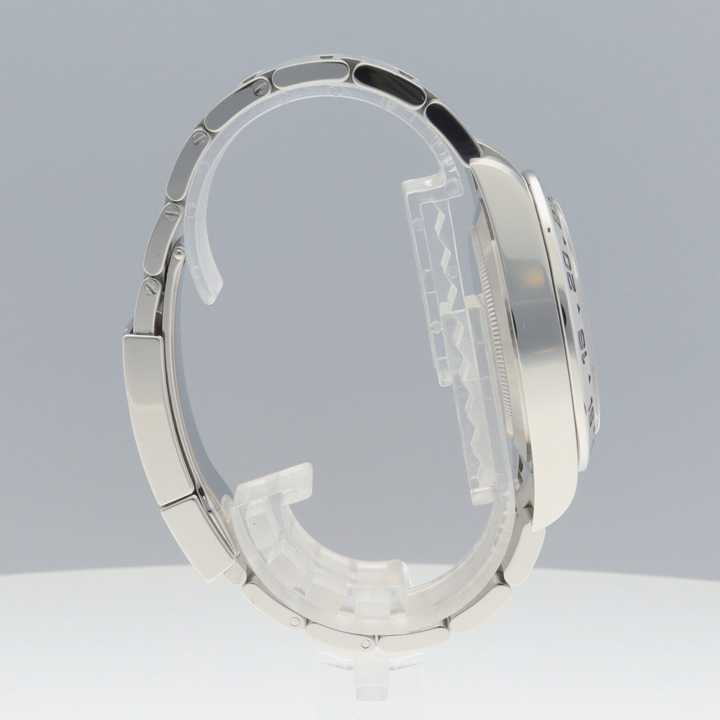 216570 Explorer2 2R-X33-00020