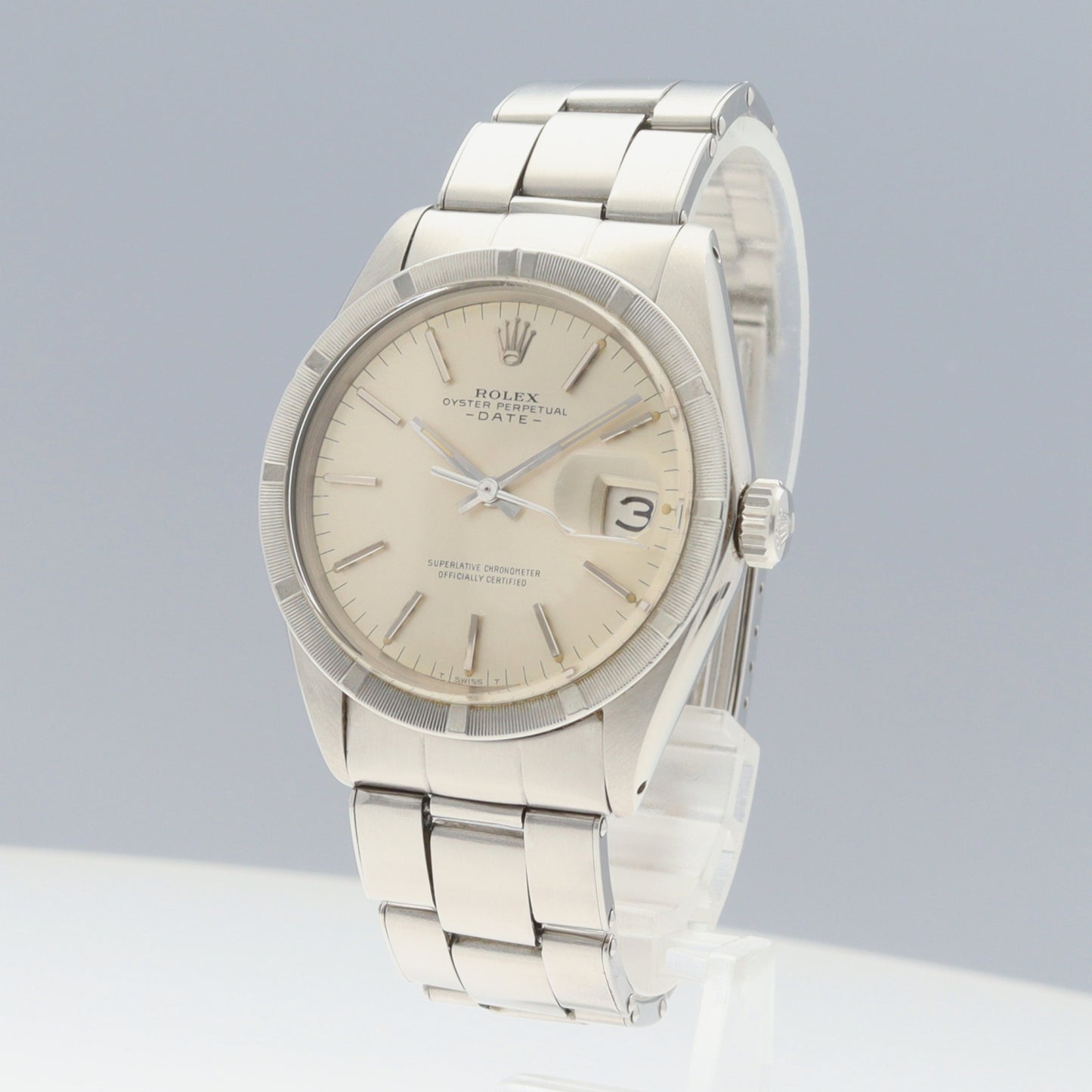 1501 Oyster perpetual Date cal.1570 19**** serial 2R-X33-00157