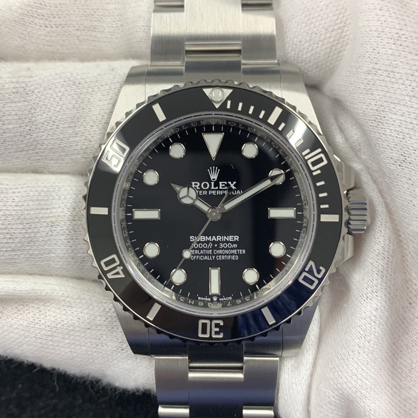 124060 Oyster Perpetual Submariner Random Serial 2R-X01-01071