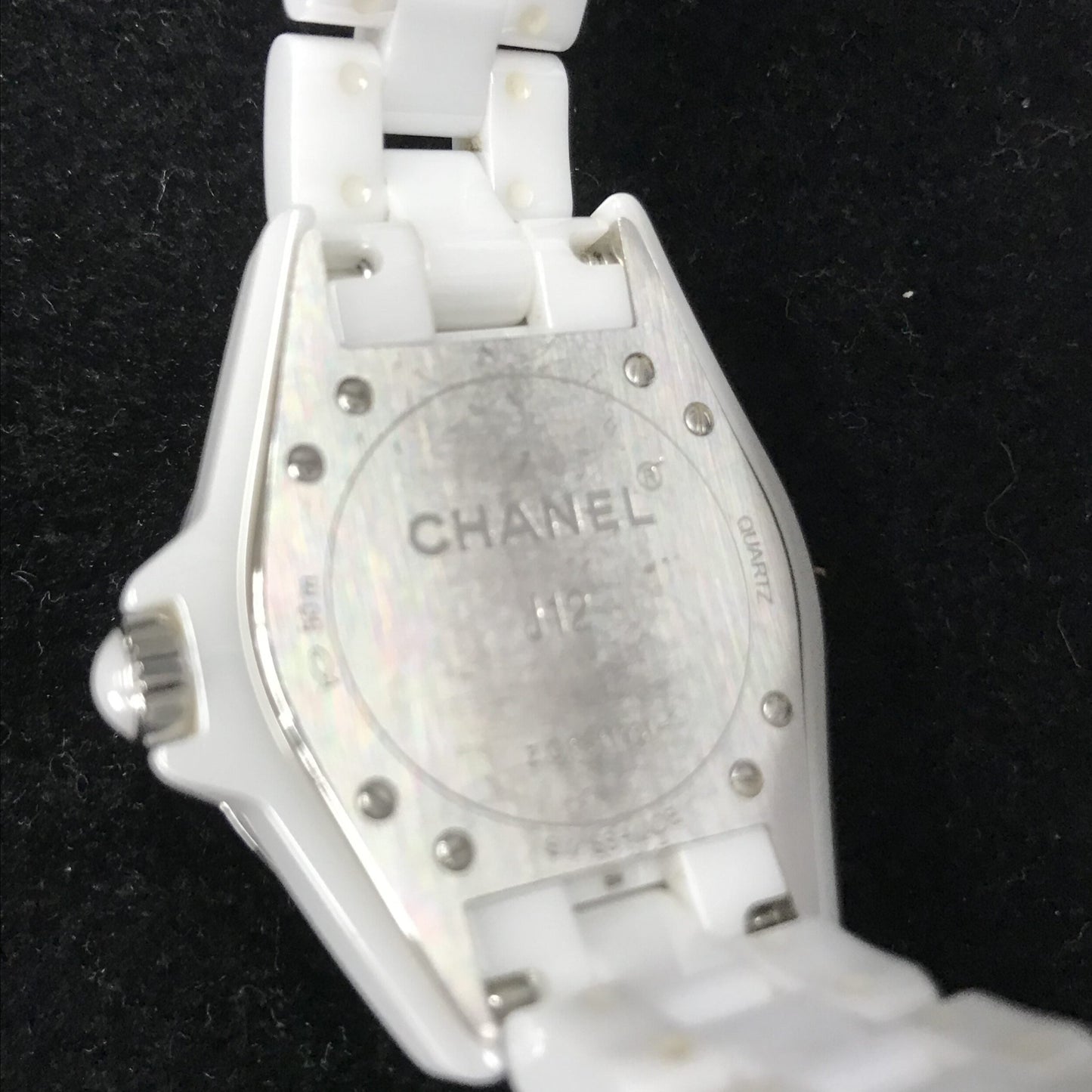 H3110 J12 White 2CHA01-00093