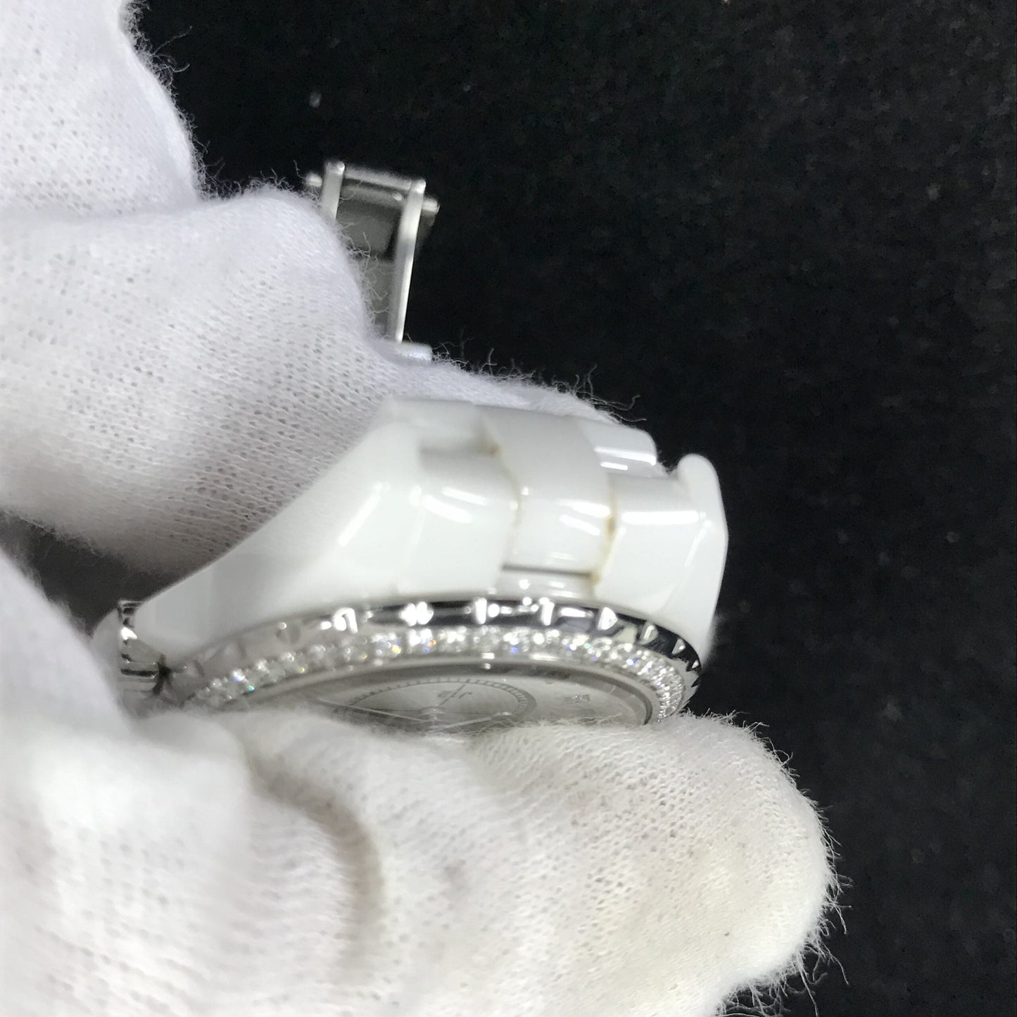 H3110 J12 White 2CHA01-00093