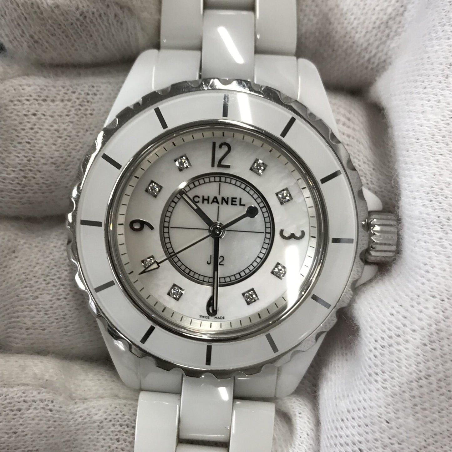 H2422 J12 White 8P Diamond 2CHA01-00092