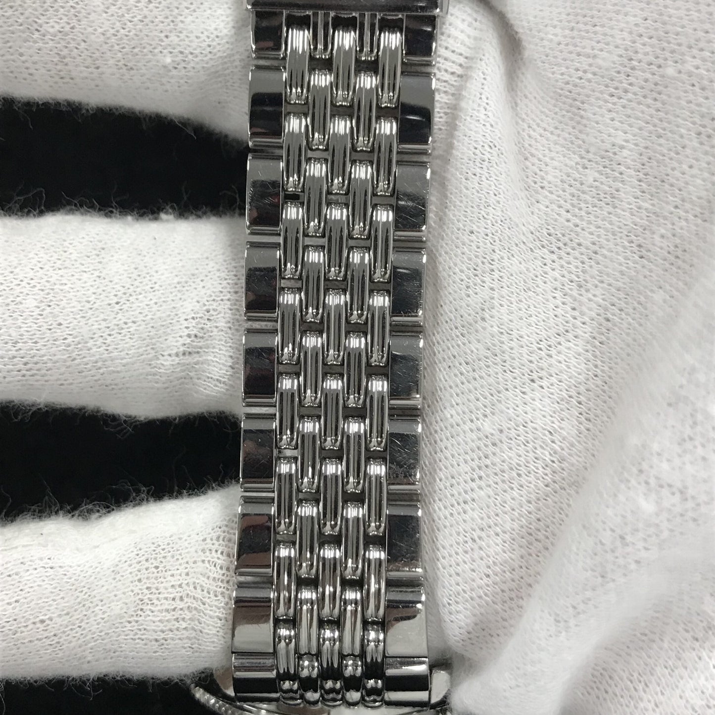 CBE2110.BA0687 Heritage Autavia Heuer 02 2TAG01-00189